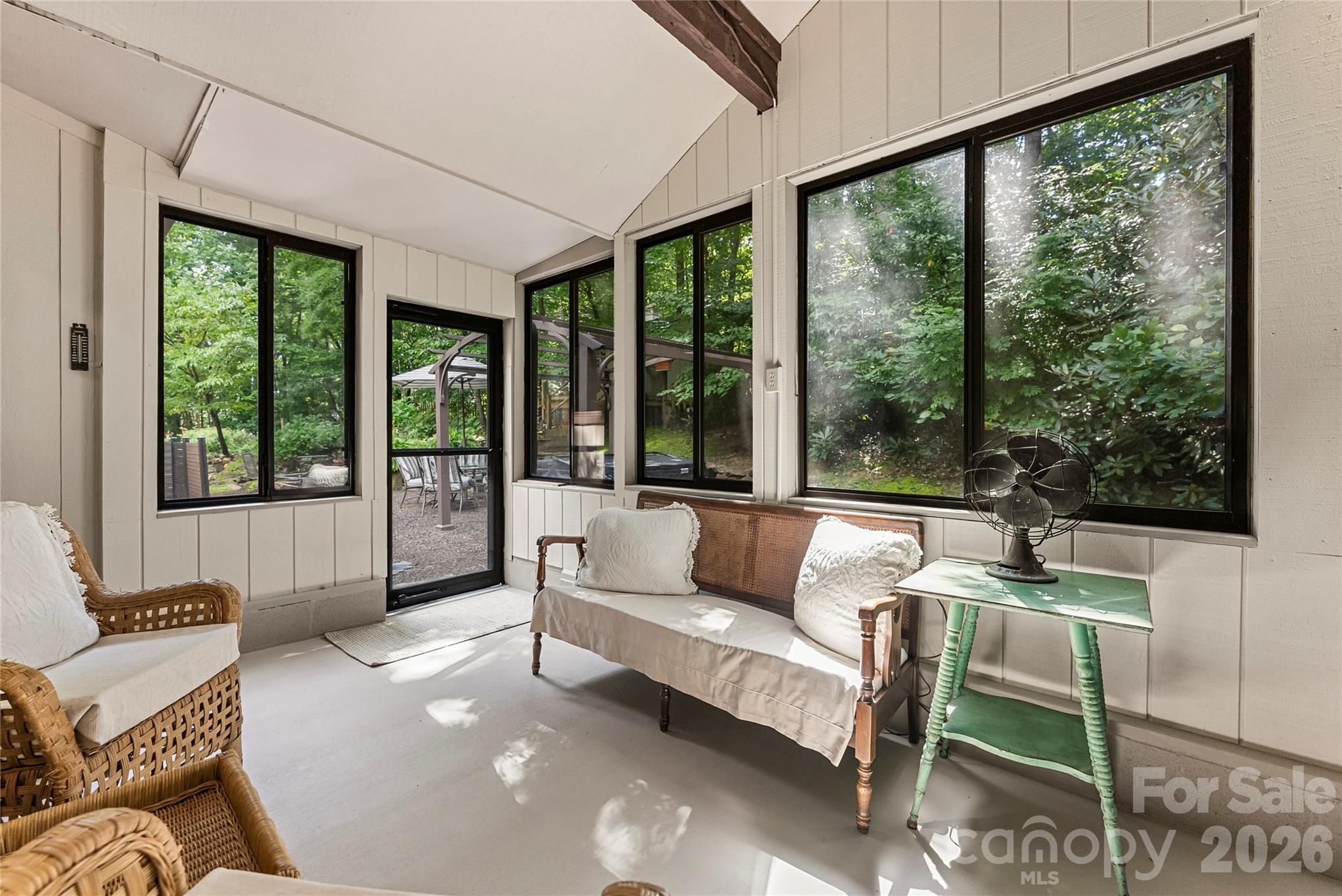 10 Brook Forest Drive Property Photo 30