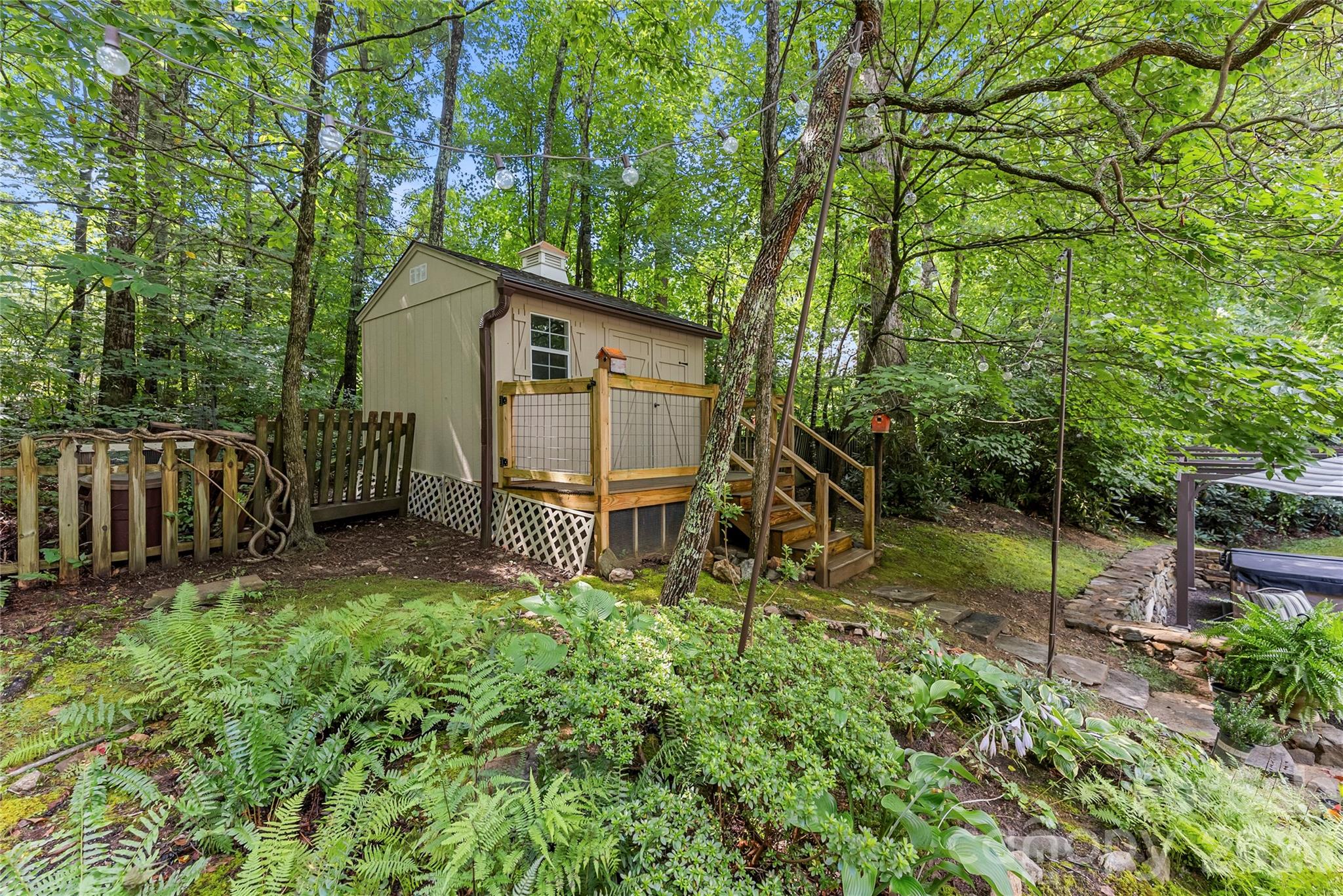 10 Brook Forest Drive Property Photo 36