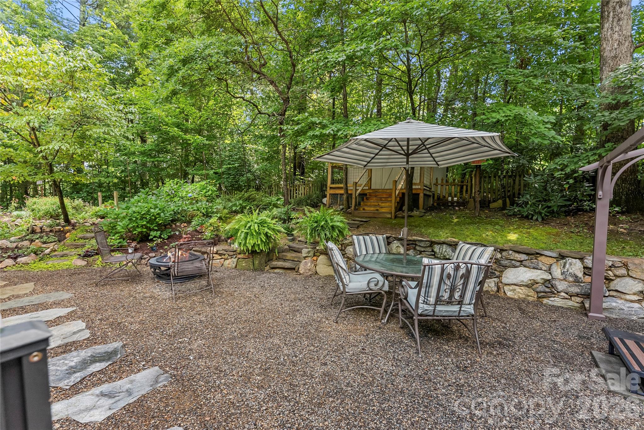10 Brook Forest Drive Property Photo 38