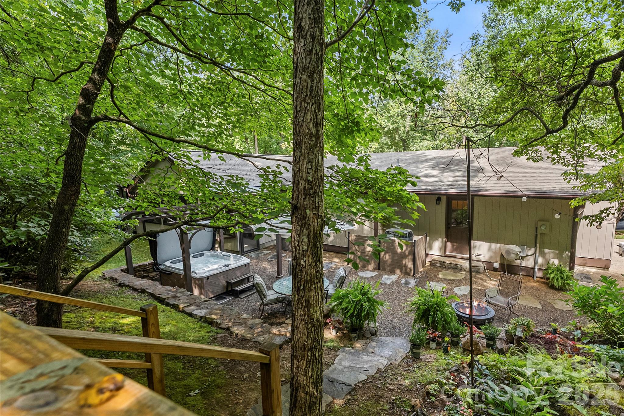 10 Brook Forest Drive Property Photo 39