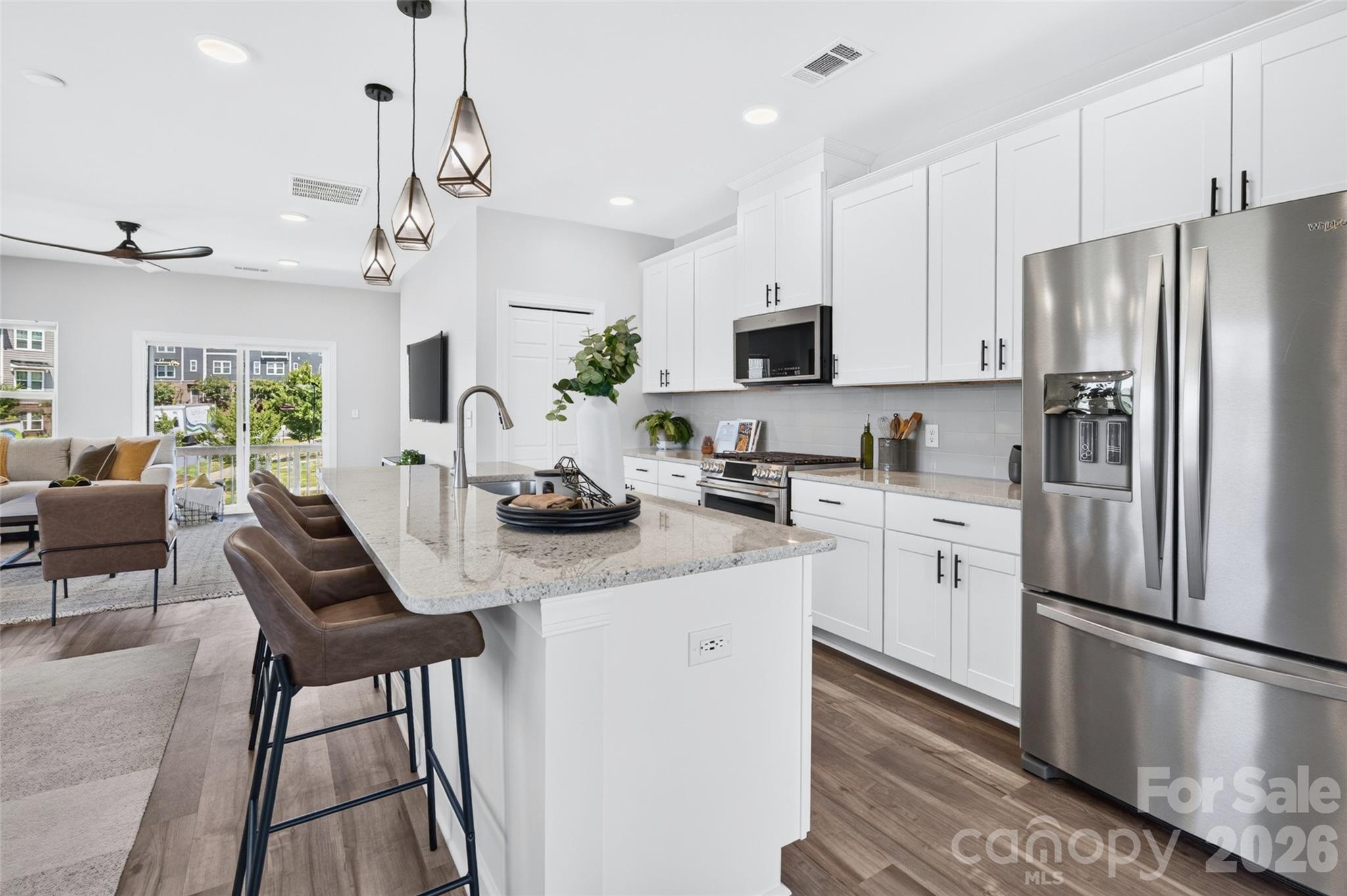 2522 Arbor Loop Drive Property Photo 13