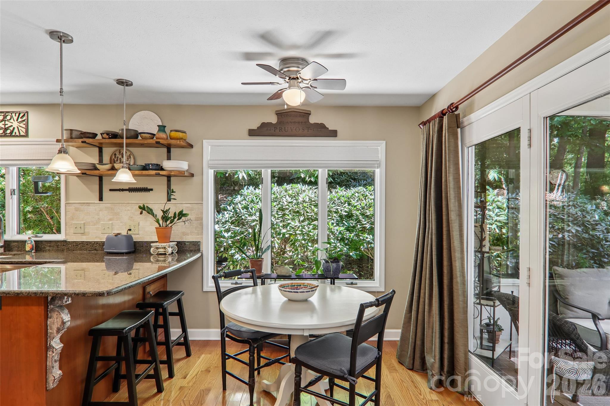 133 Larchmont Drive Property Photo 11