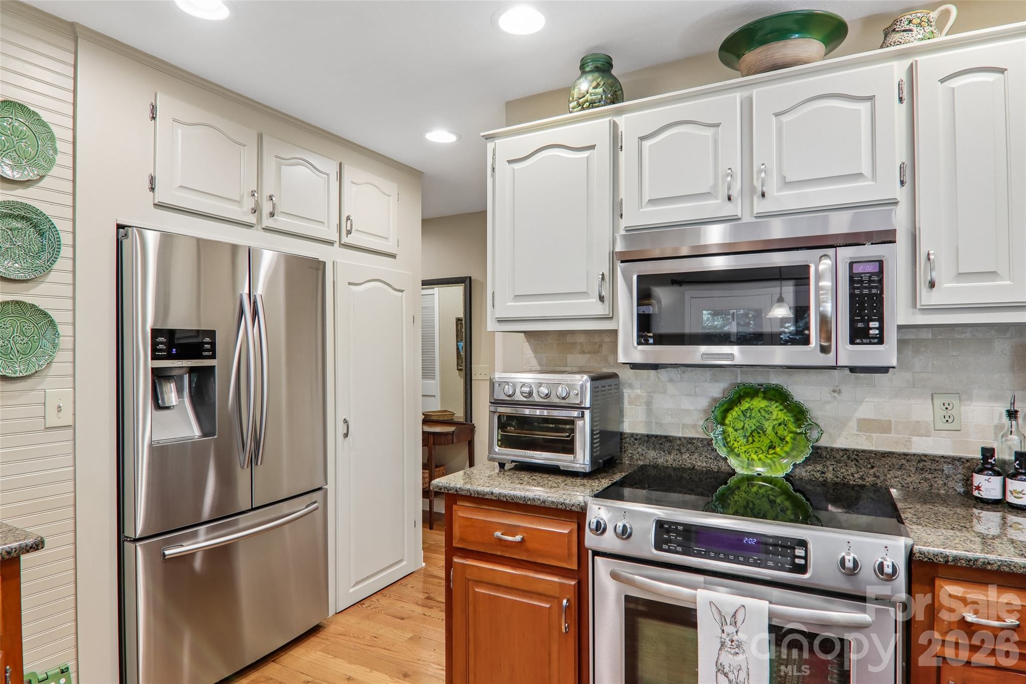 133 Larchmont Drive Property Photo 14