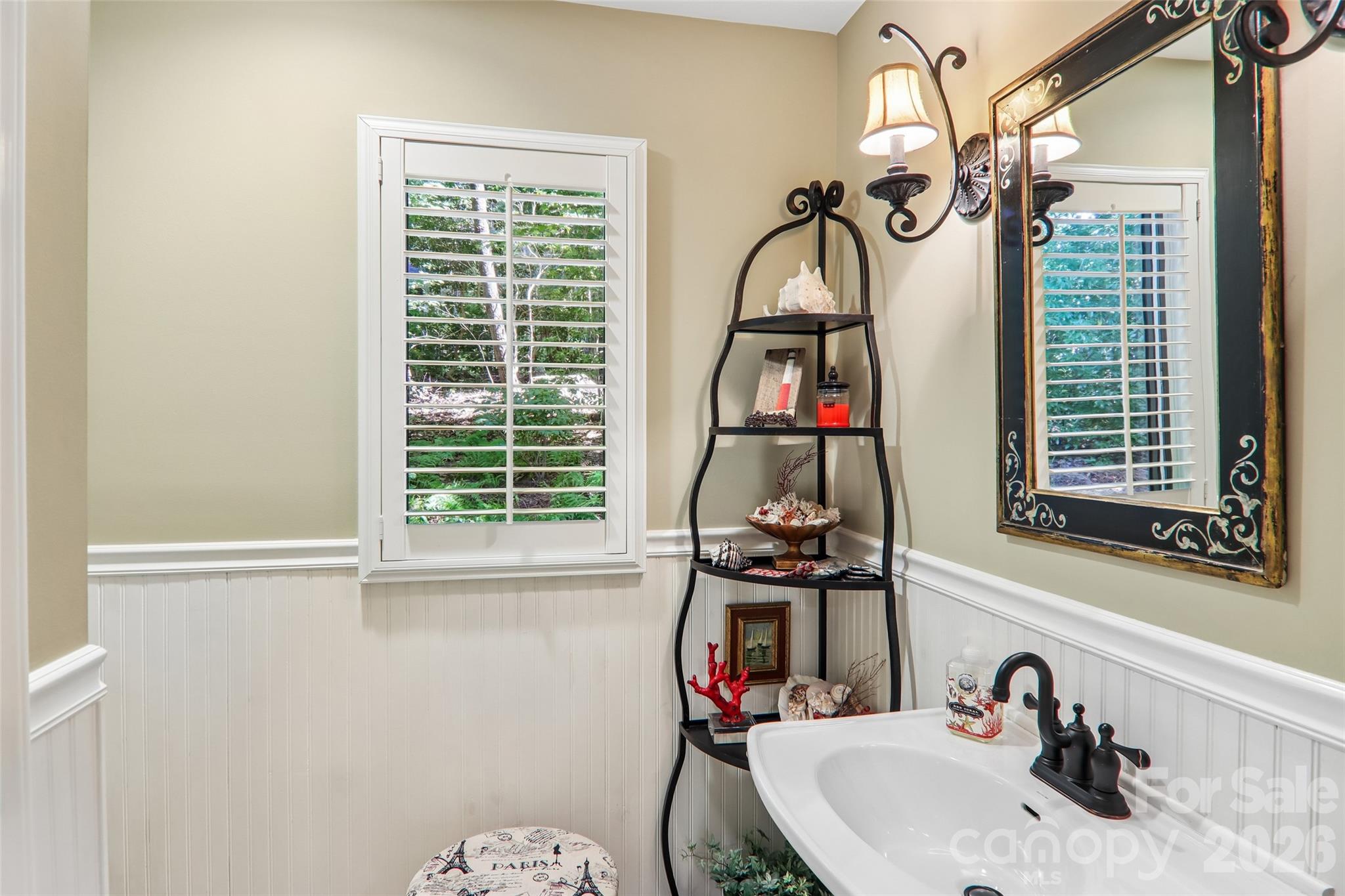 133 Larchmont Drive Property Photo 15