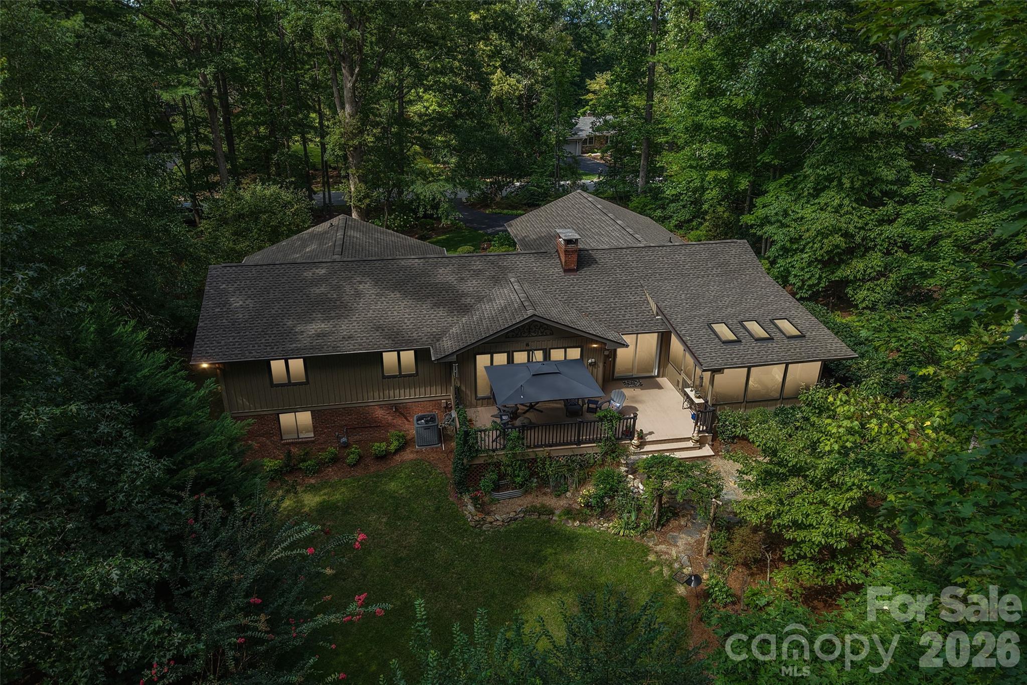 133 Larchmont Drive Property Photo 37