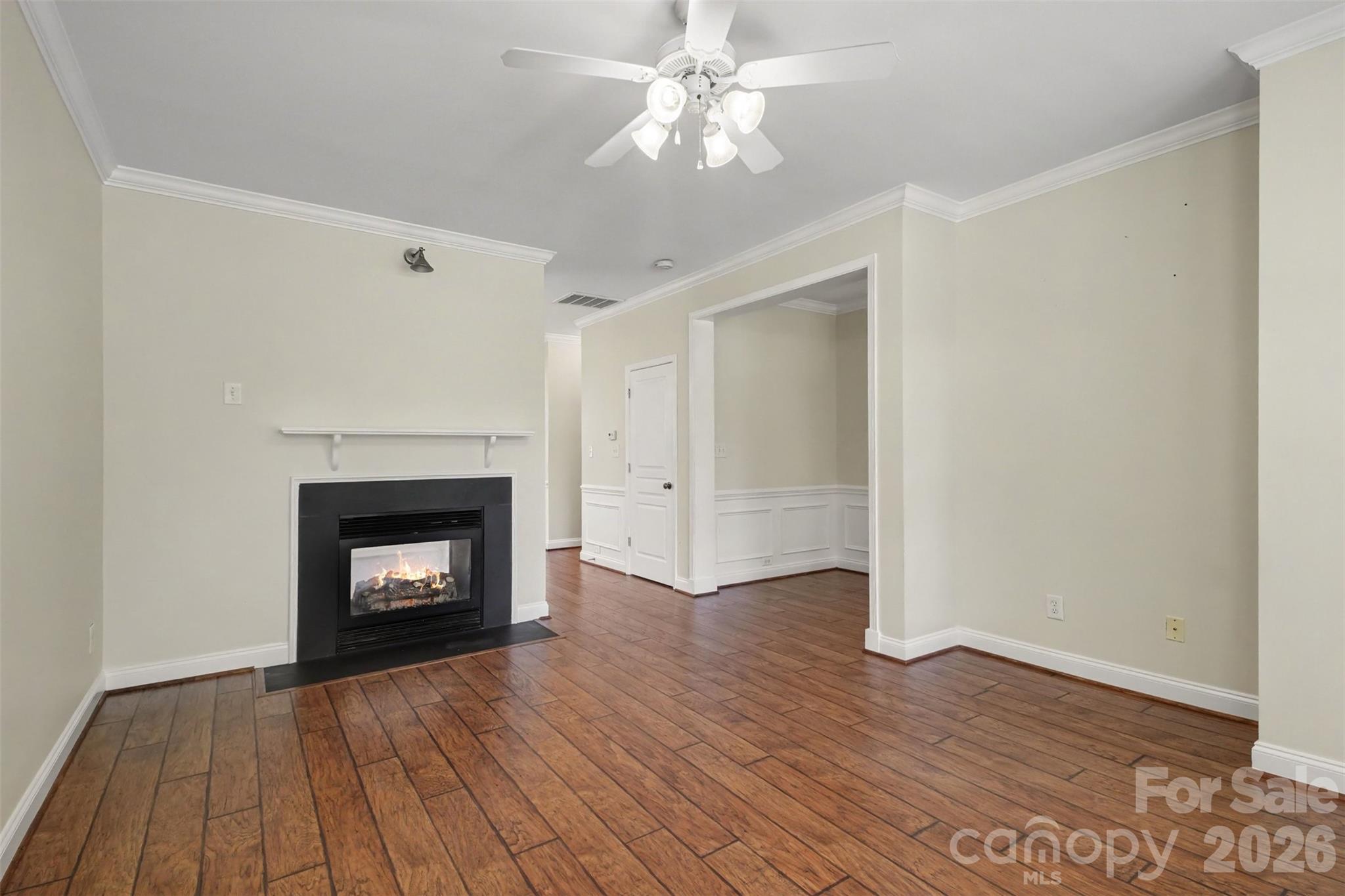 9910 Westmoreland Road Property Photo 5
