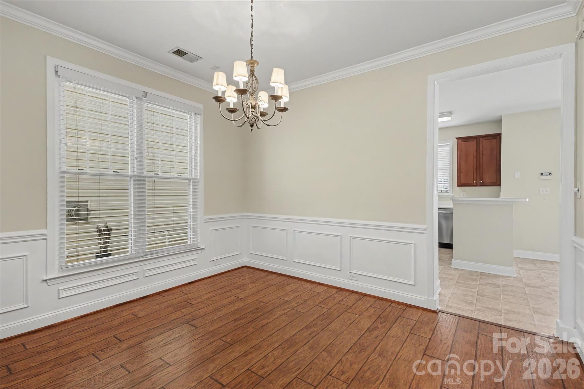 9910 Westmoreland Road Property Photo 6