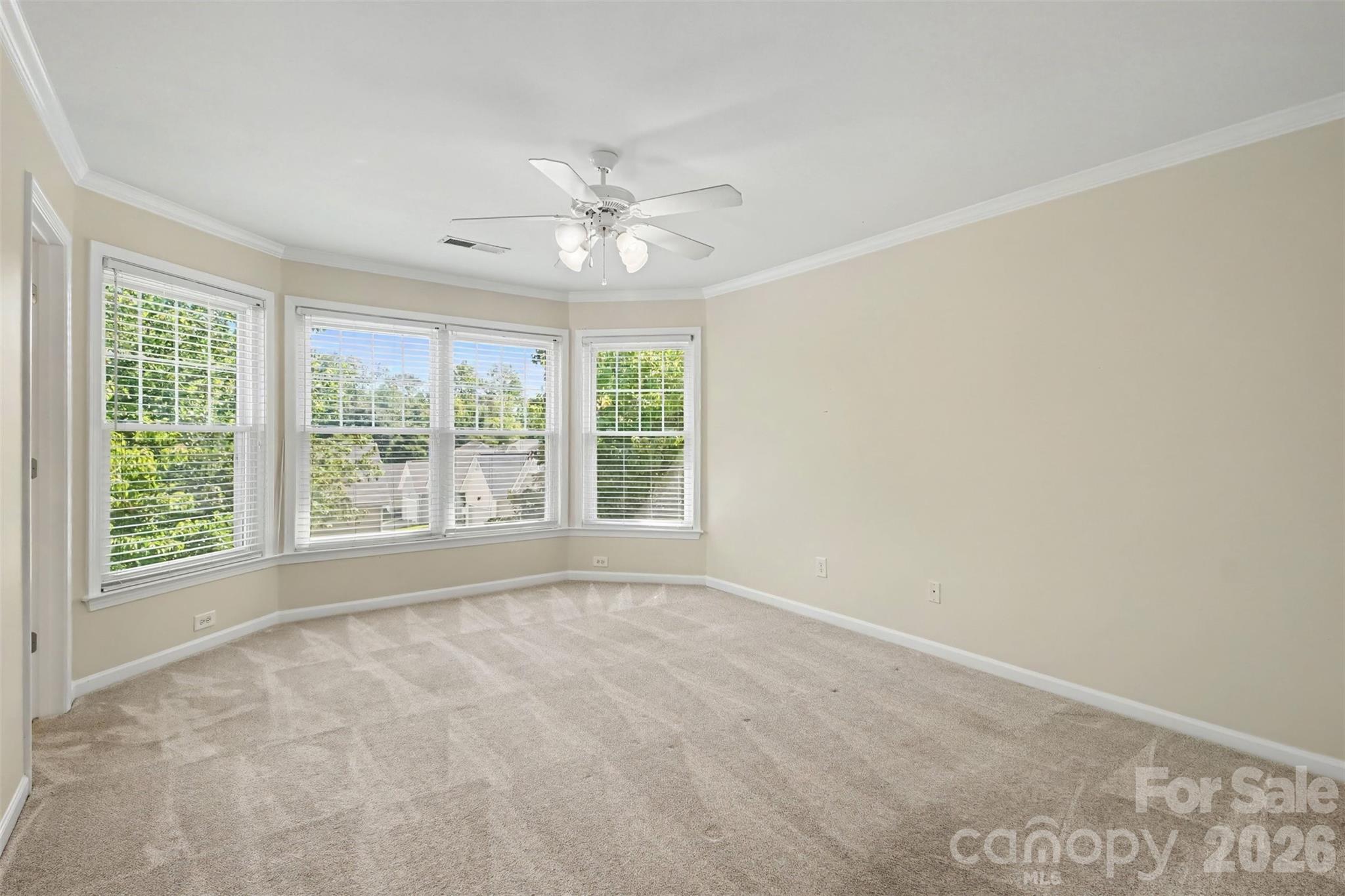 9910 Westmoreland Road Property Photo 14