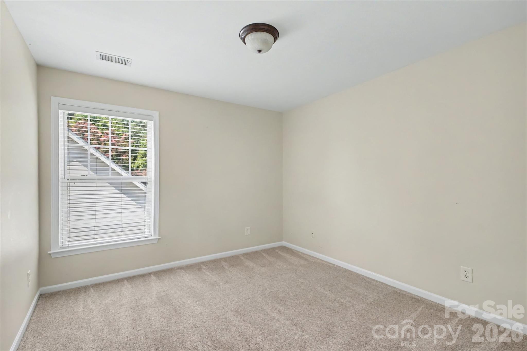 9910 Westmoreland Road Property Photo 19
