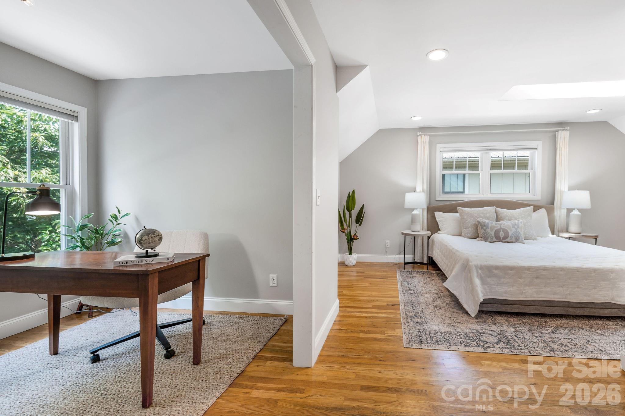 92 Martin Avenue A Property Photo 4