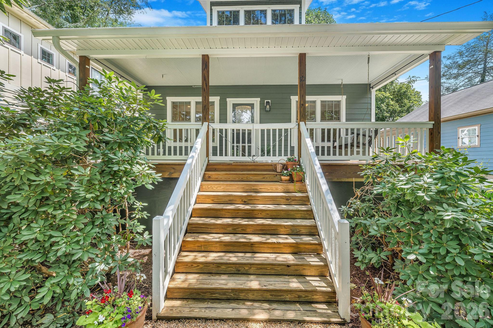 92 Martin Avenue A Property Photo 6