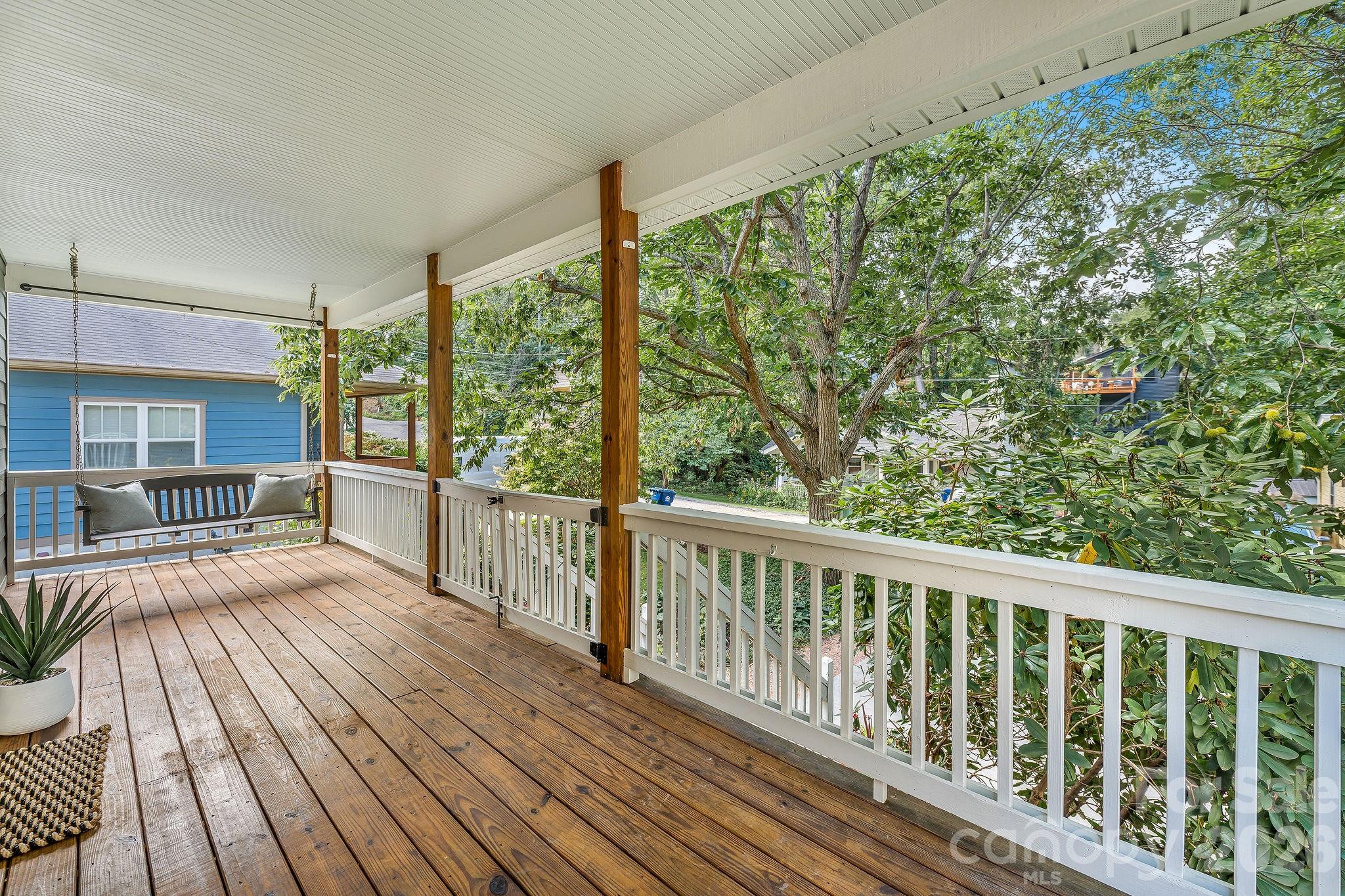 92 Martin Avenue A Property Photo 7