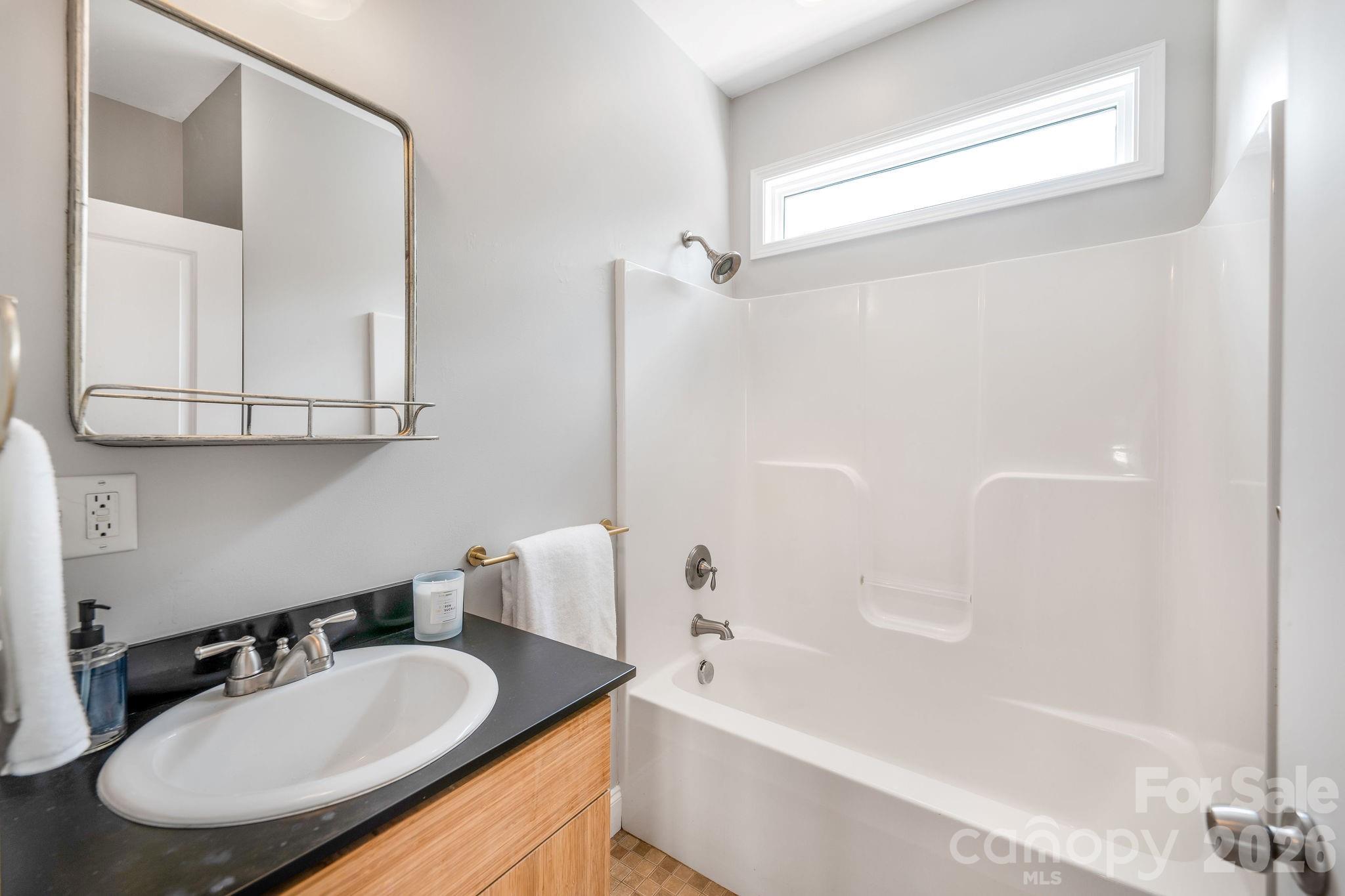 92 Martin Avenue A Property Photo 33