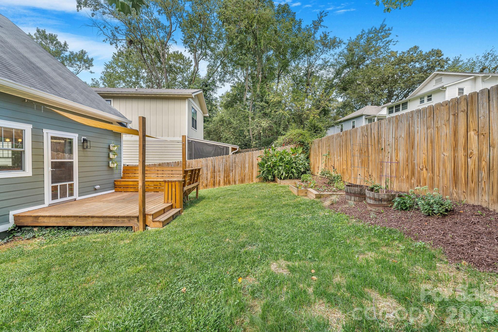 92 Martin Avenue A Property Photo 40