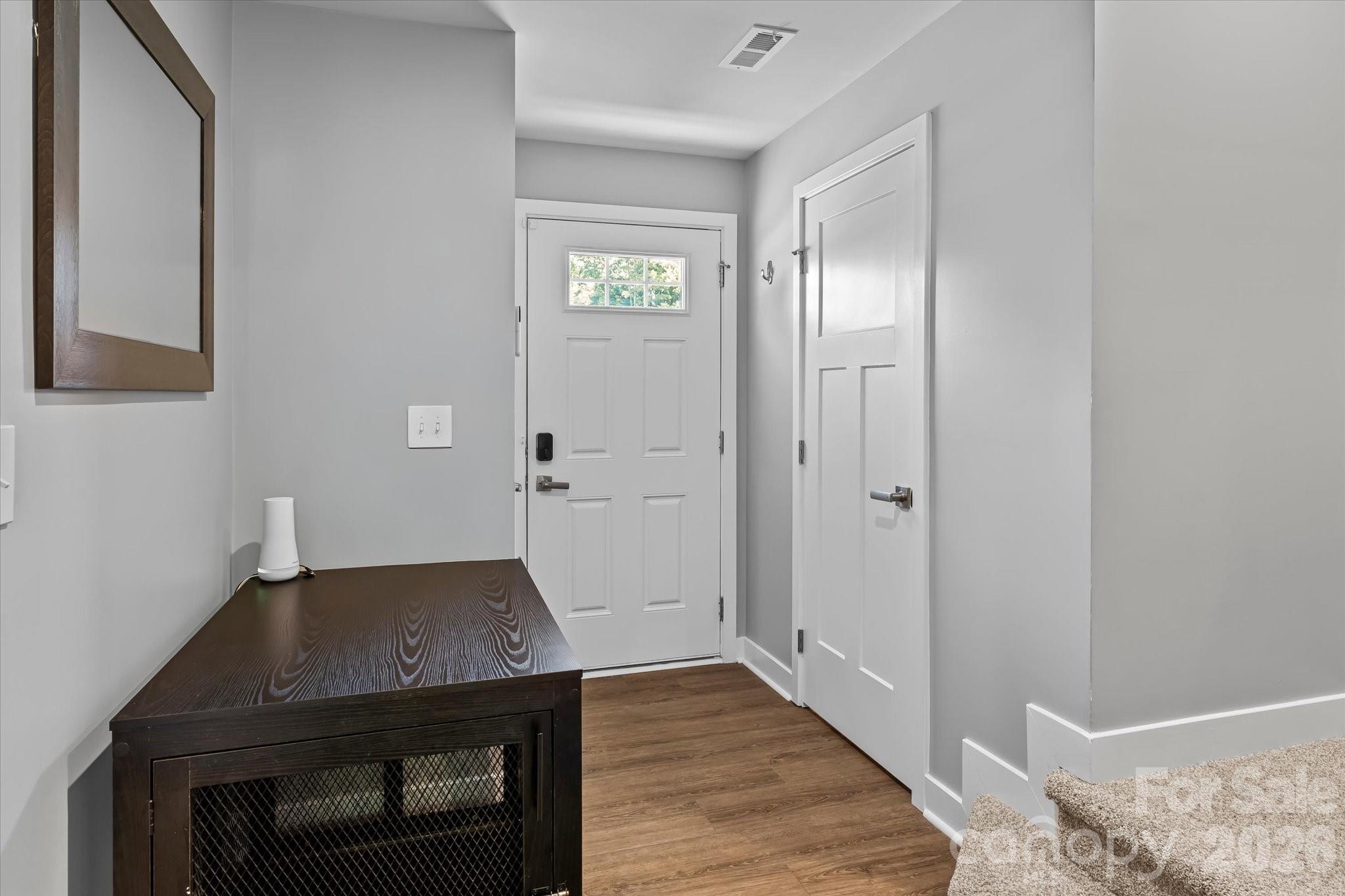 3037 Beeler Lane Property Photo 3