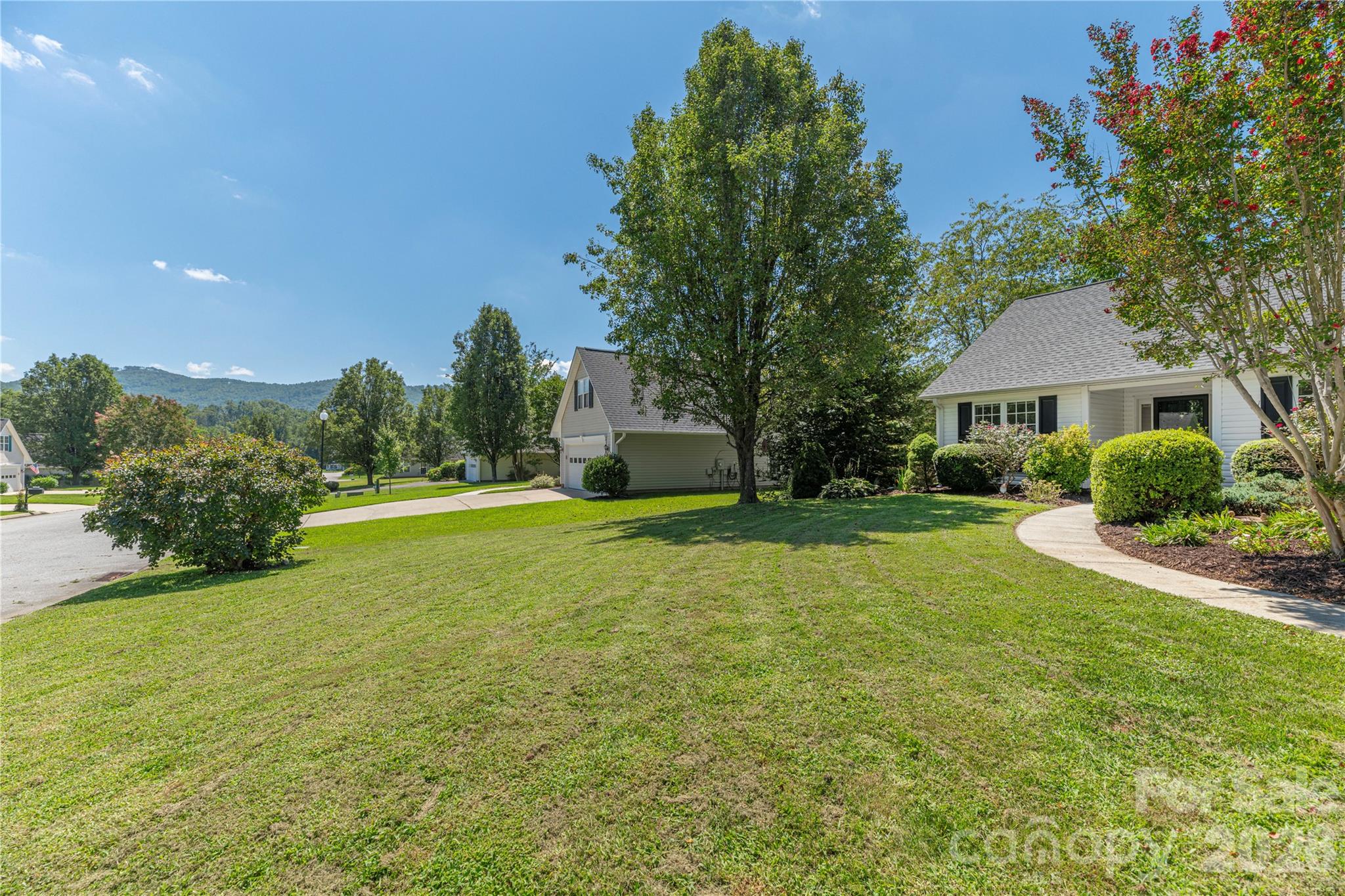 328 Planters Creek Road Property Photo 3