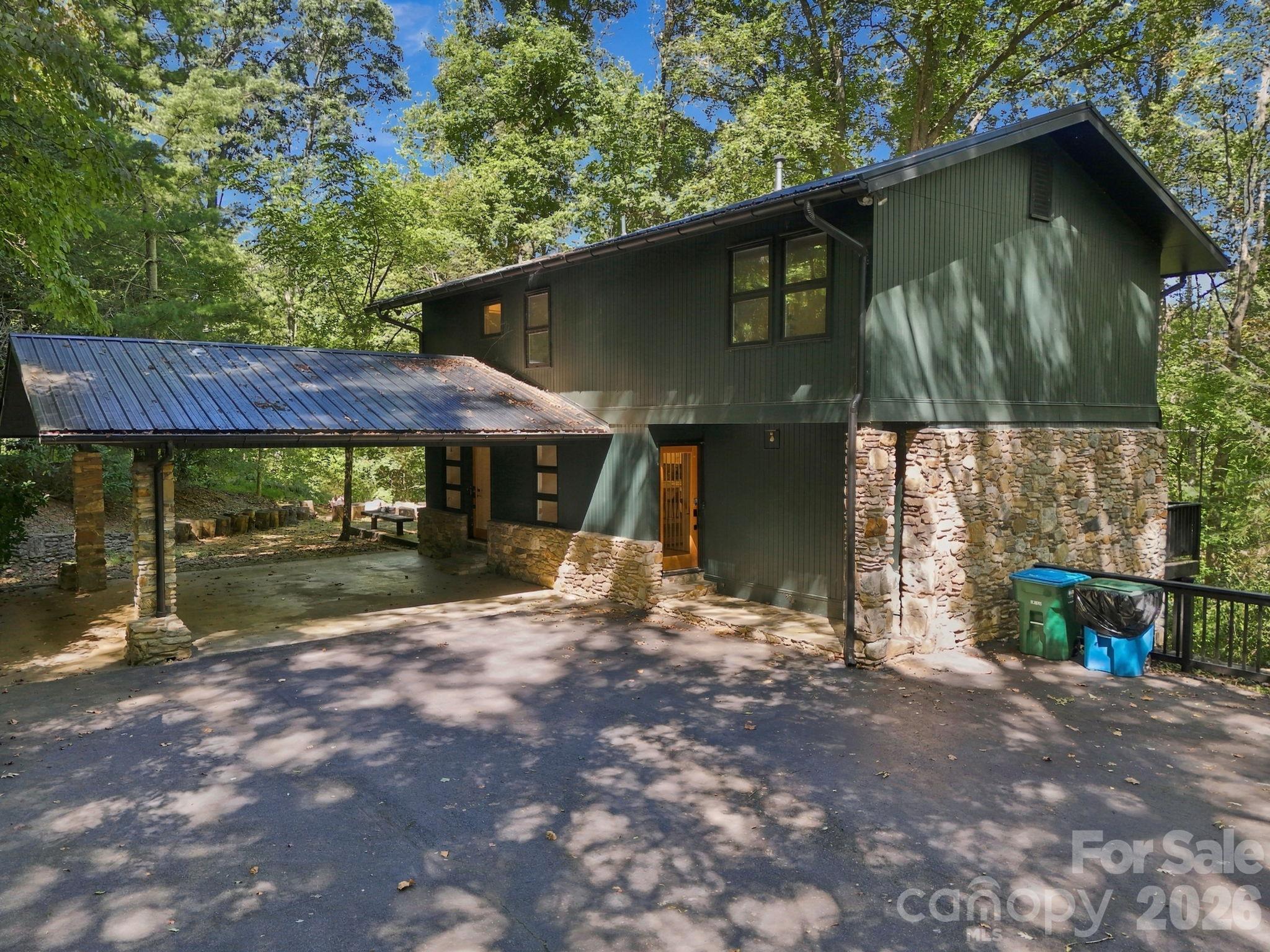 109 Overlook Road Property Photo 1
