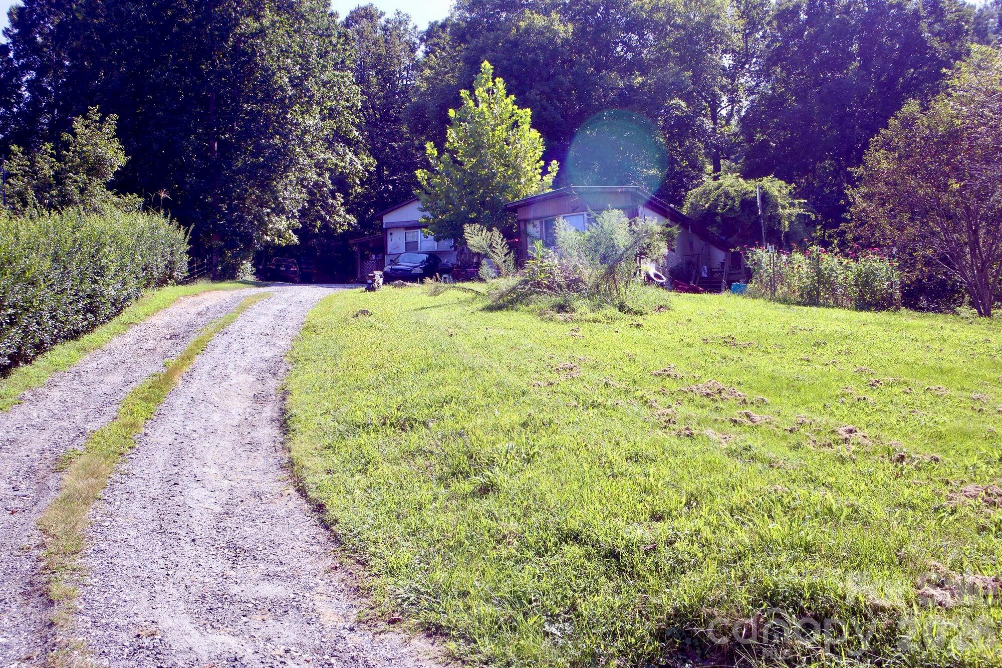11 Jody Lane Property Photo 3