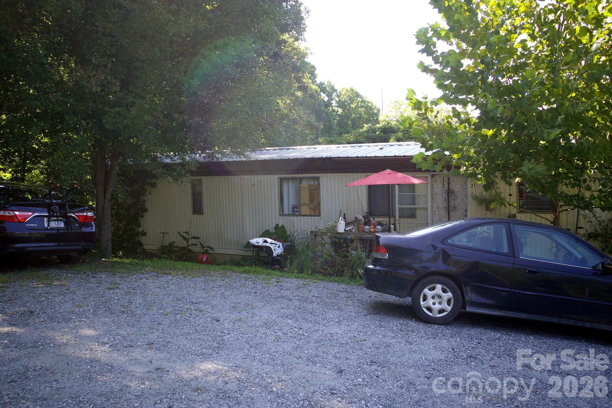 11 Jody Lane Property Photo 4