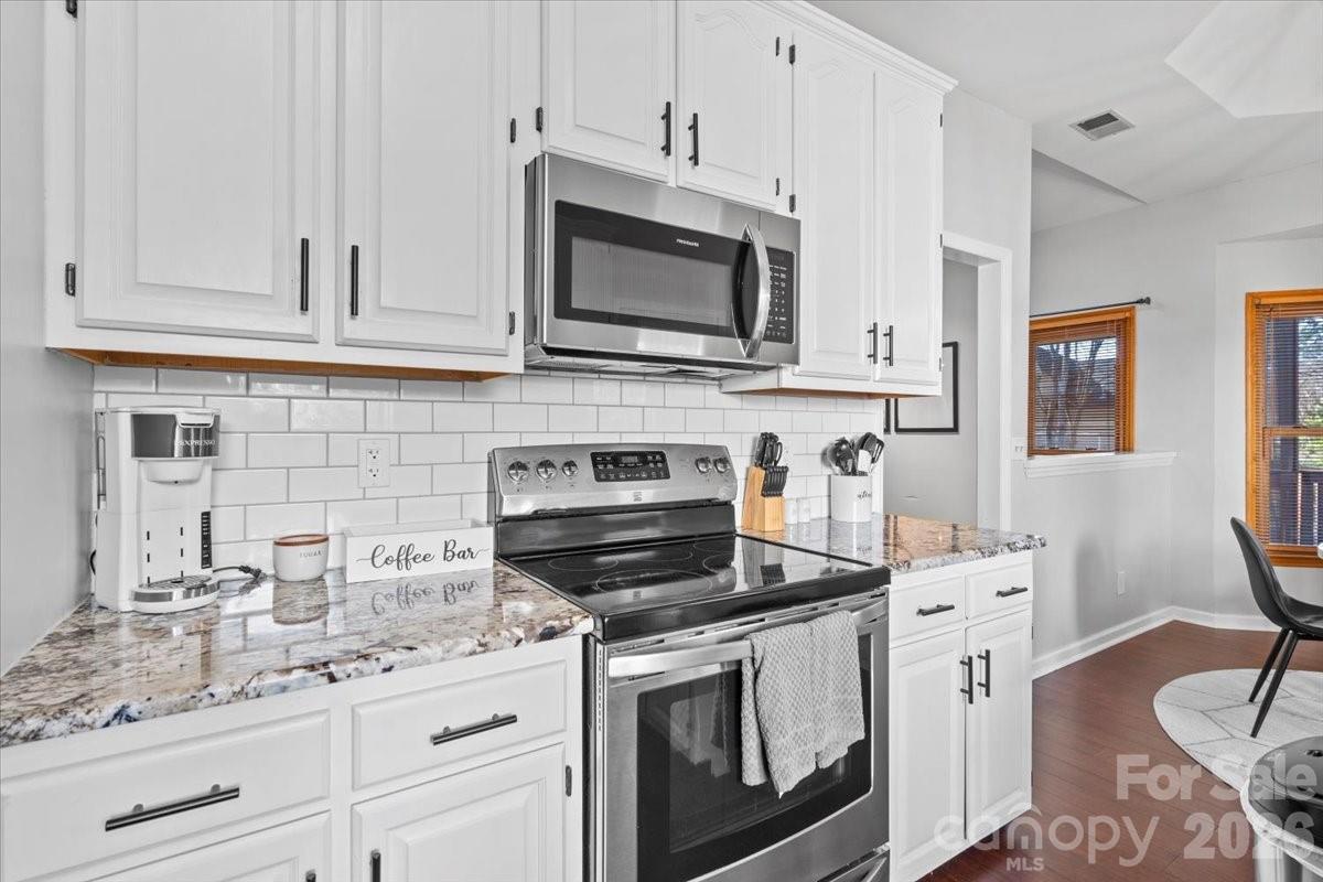 14117 Greenwing Court Property Photo 7