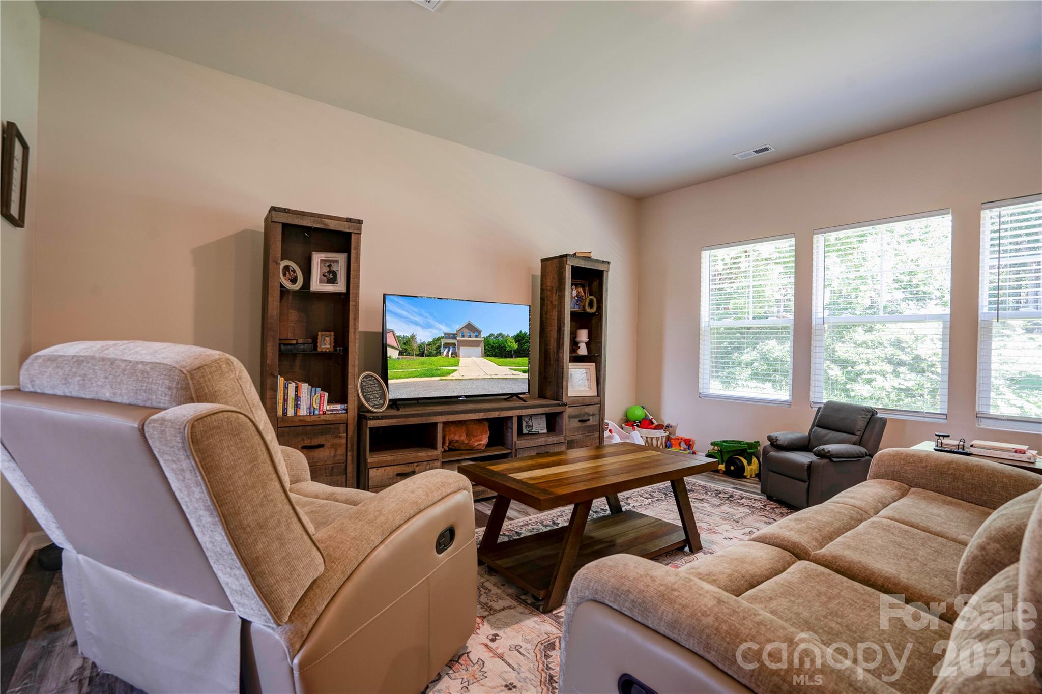 305 Firefly Path Property Photo 7