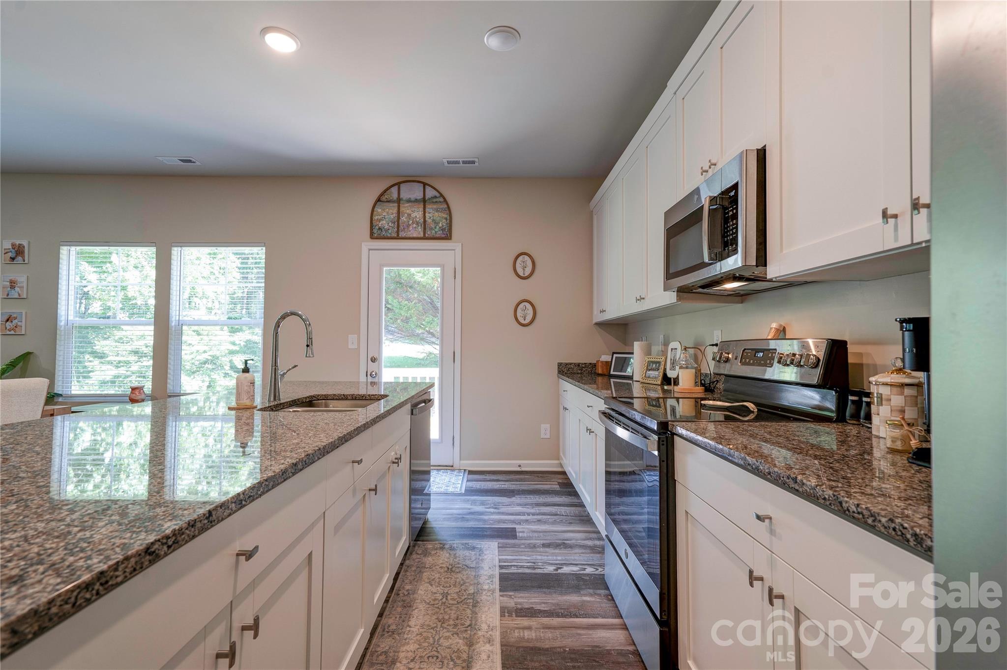 305 Firefly Path Property Photo 13