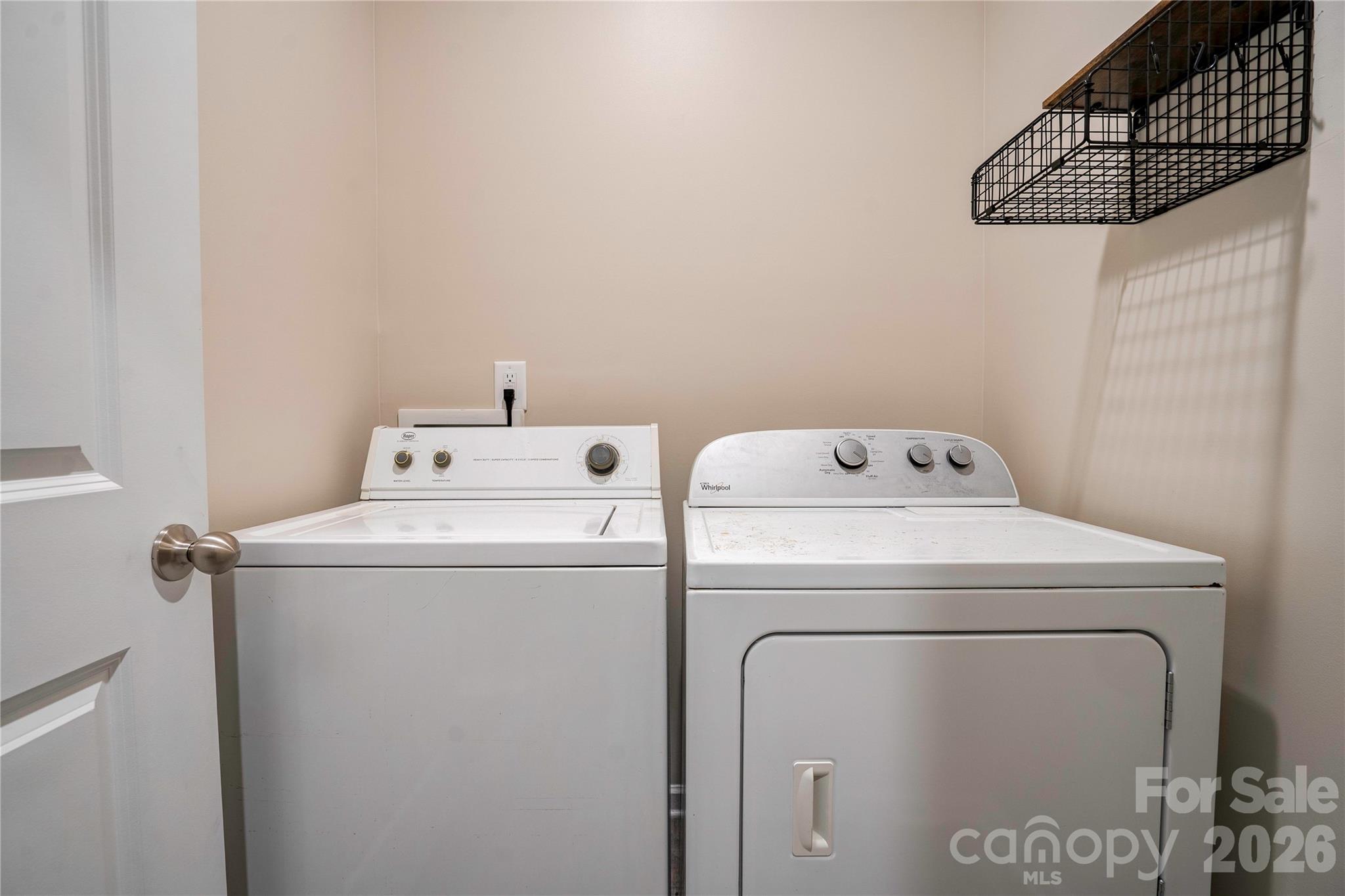305 Firefly Path Property Photo 32