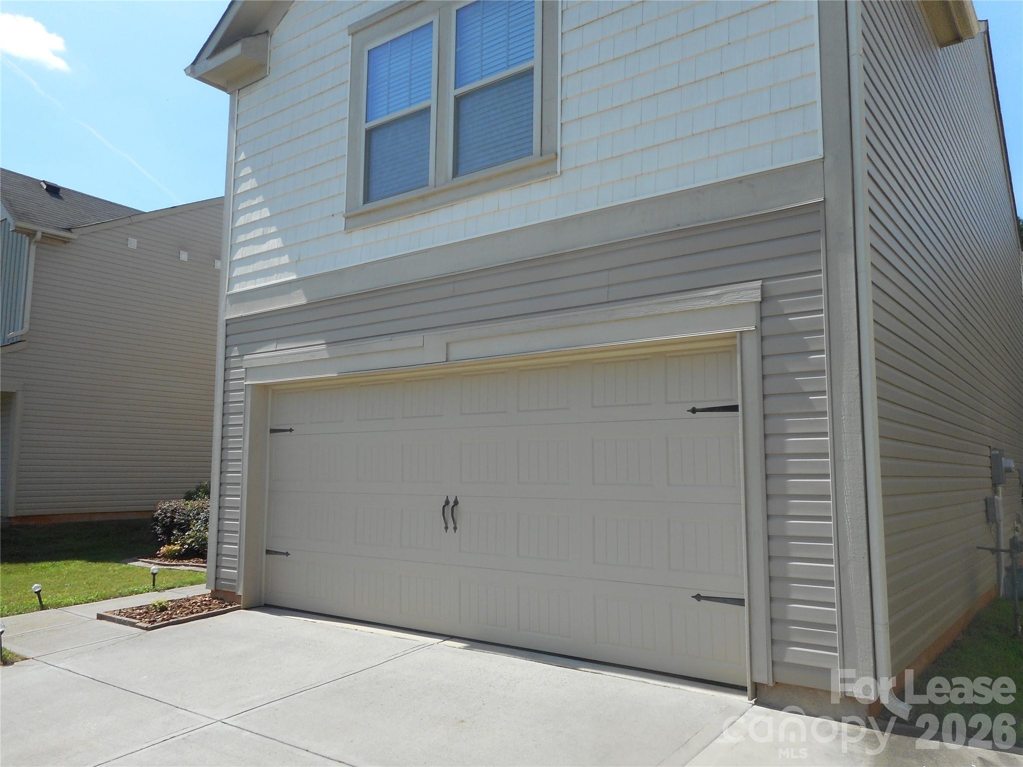 7156 Pitzer Drive Property Photo 3