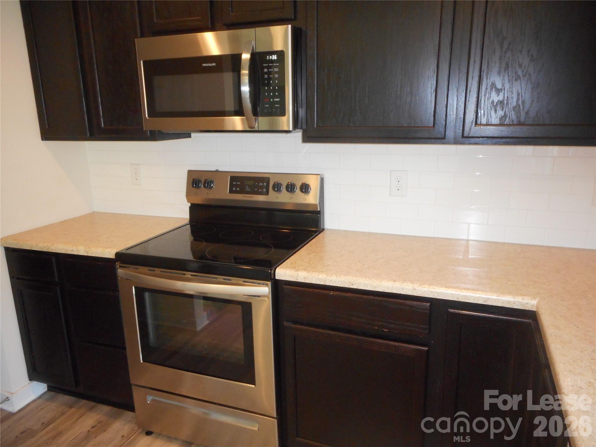 7156 Pitzer Drive Property Photo 6