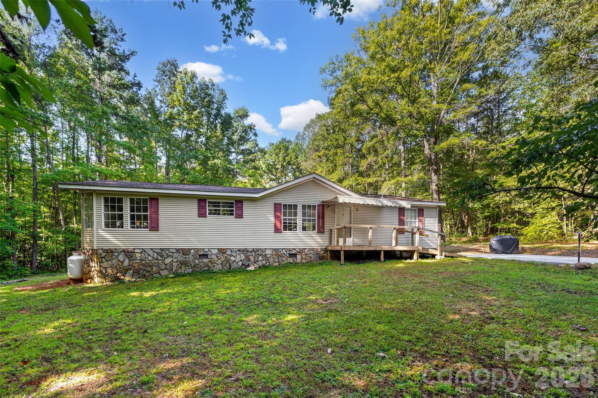 1475 Smith Woods Lane Property Photo 1