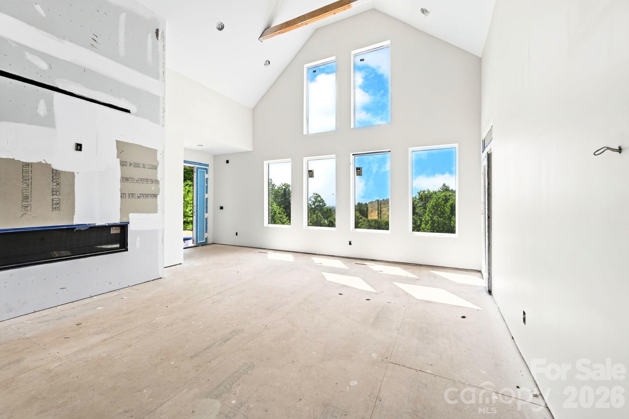 158 Twin Courts Drive Property Photo 12