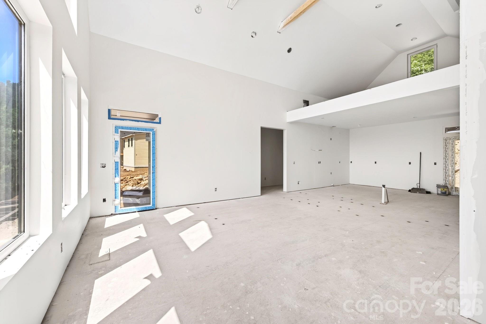 158 Twin Courts Drive Property Photo 15