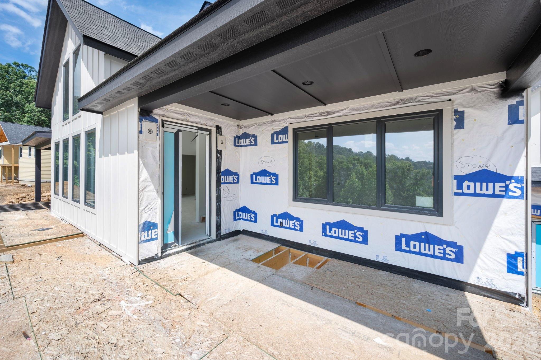 158 Twin Courts Drive Property Photo 19