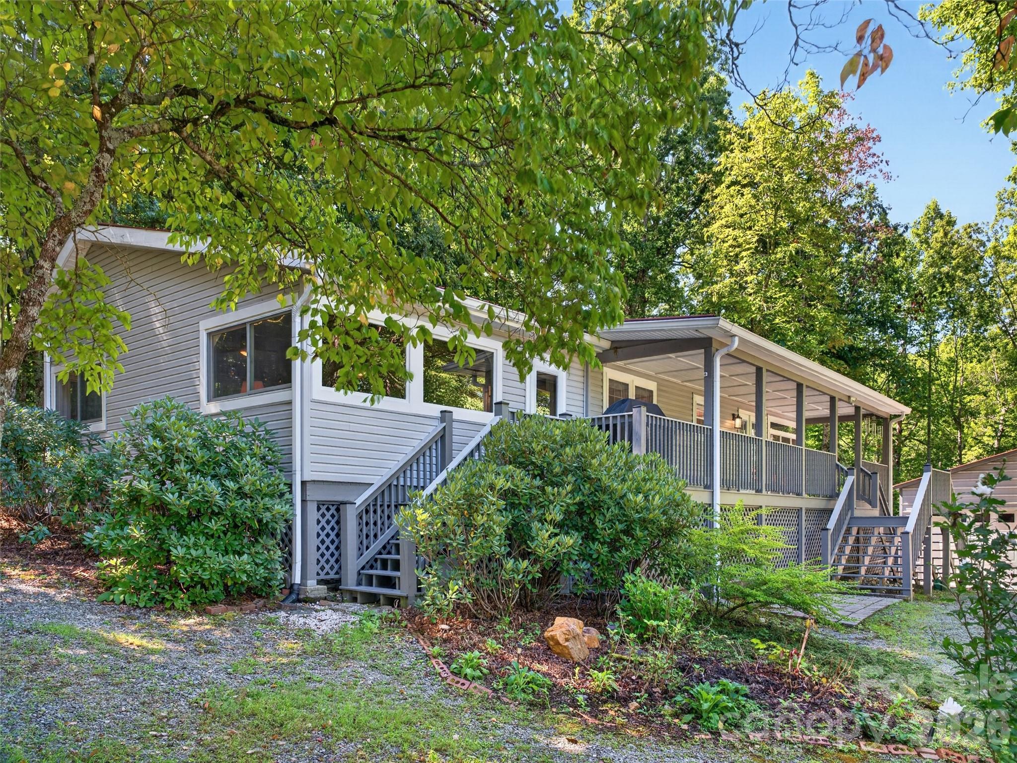 1900 Solomon Jones Road Property Photo 3