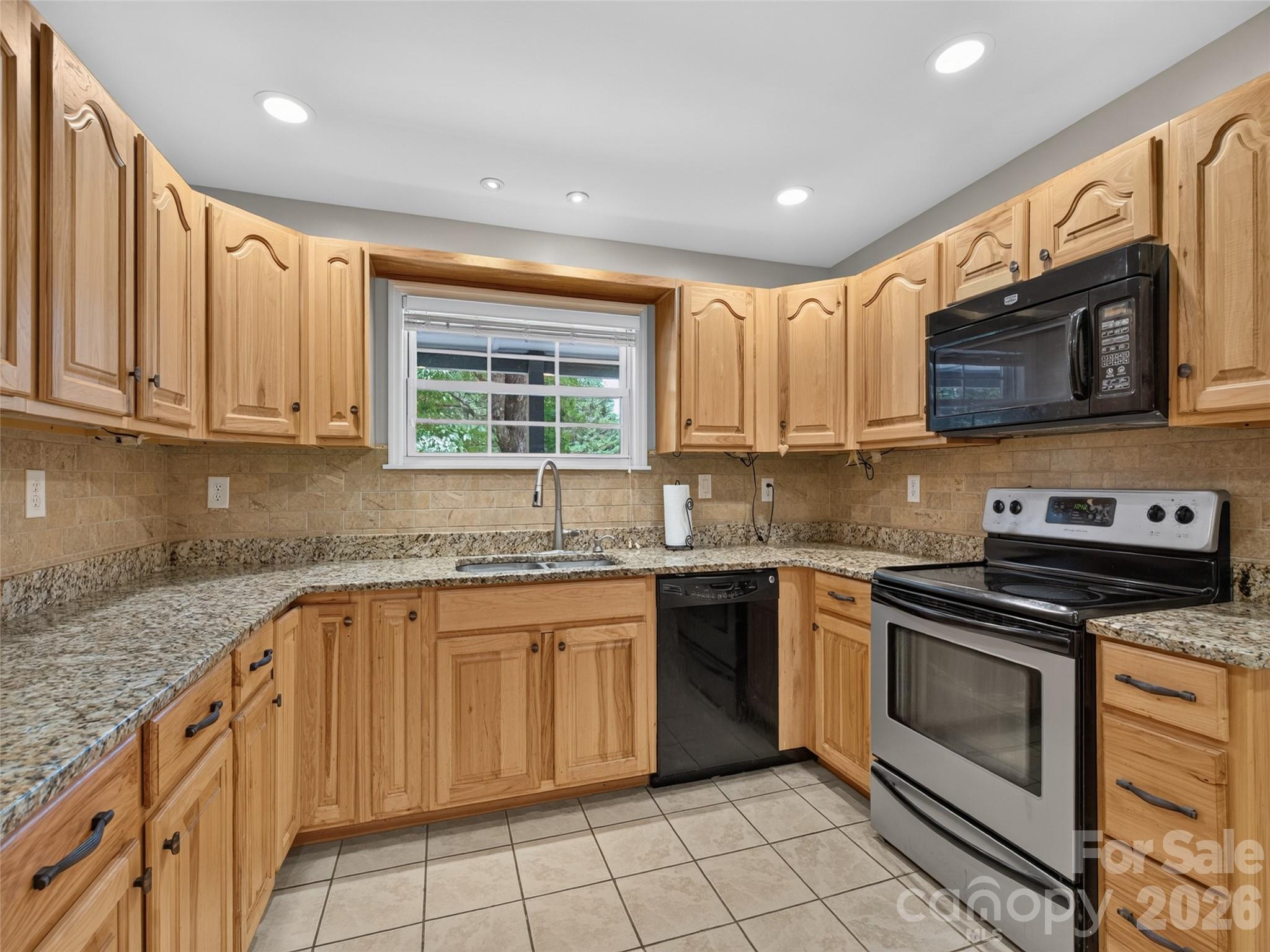 1900 Solomon Jones Road Property Photo 12