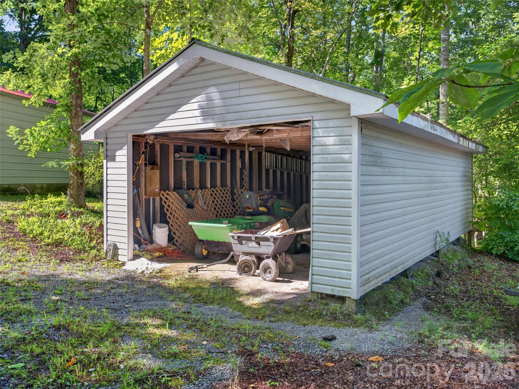 1900 Solomon Jones Road Property Photo 25