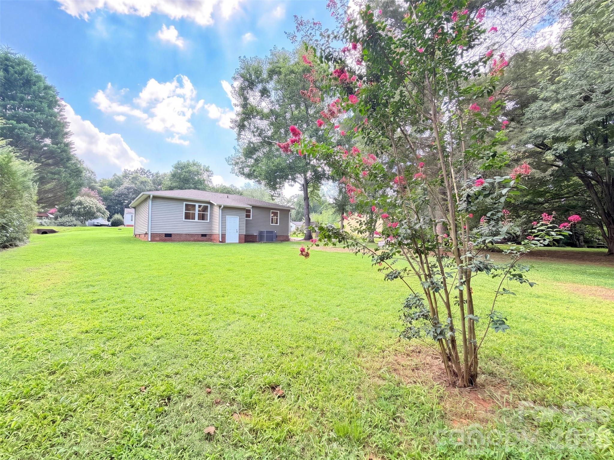 8332 Clear Meadow Lane Property Photo 15