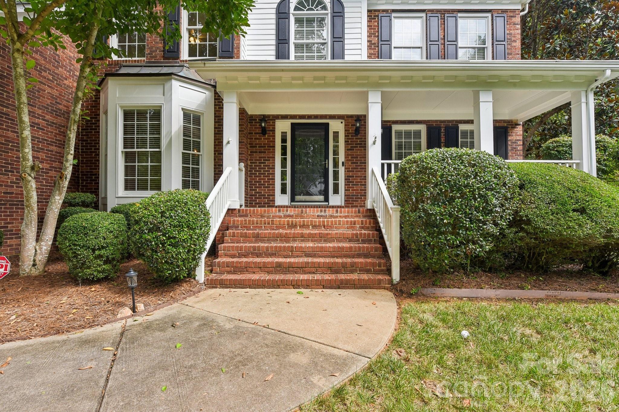 4123 Mountain Cove Drive Property Photo 2