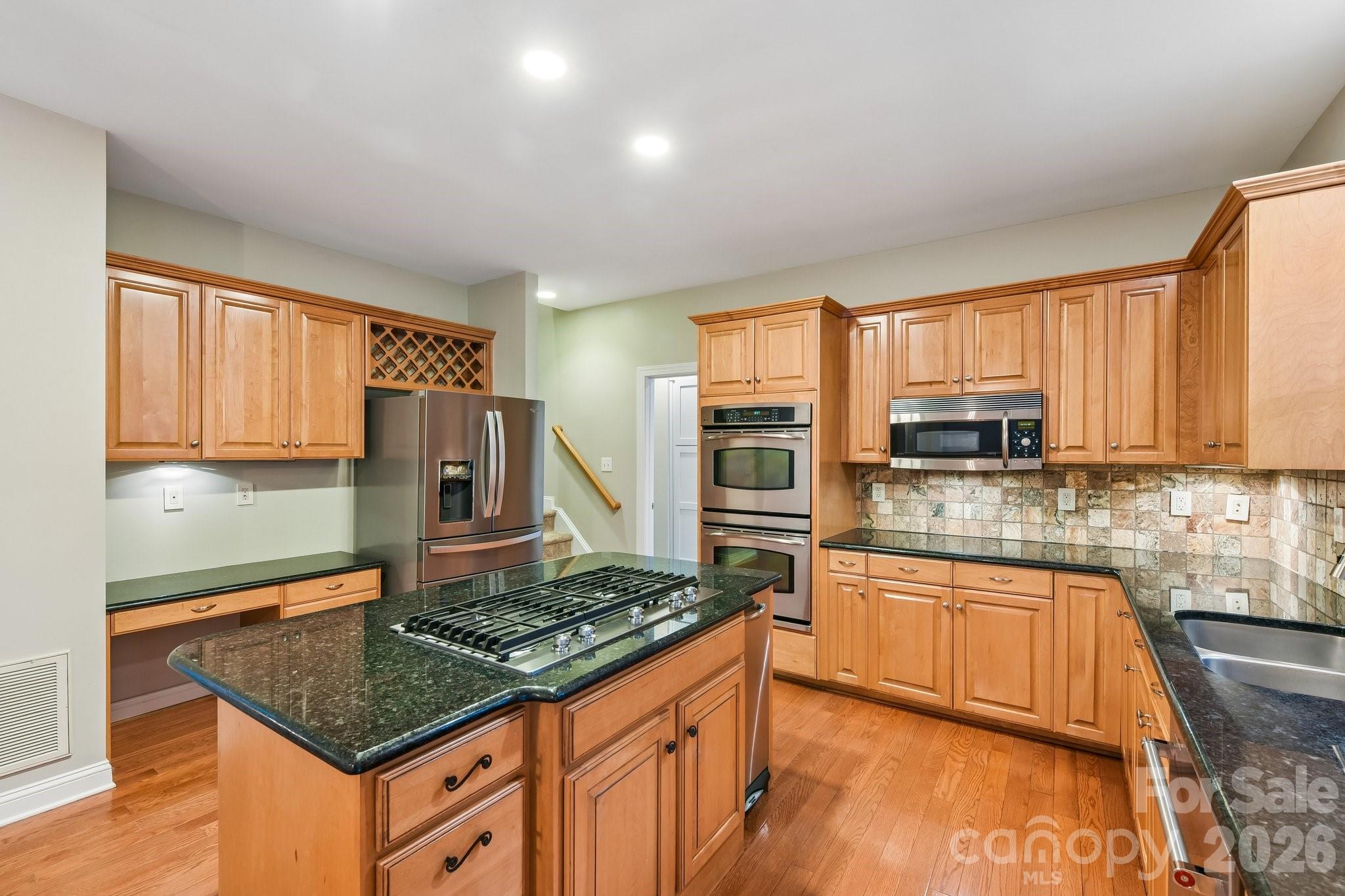 4123 Mountain Cove Drive Property Photo 12