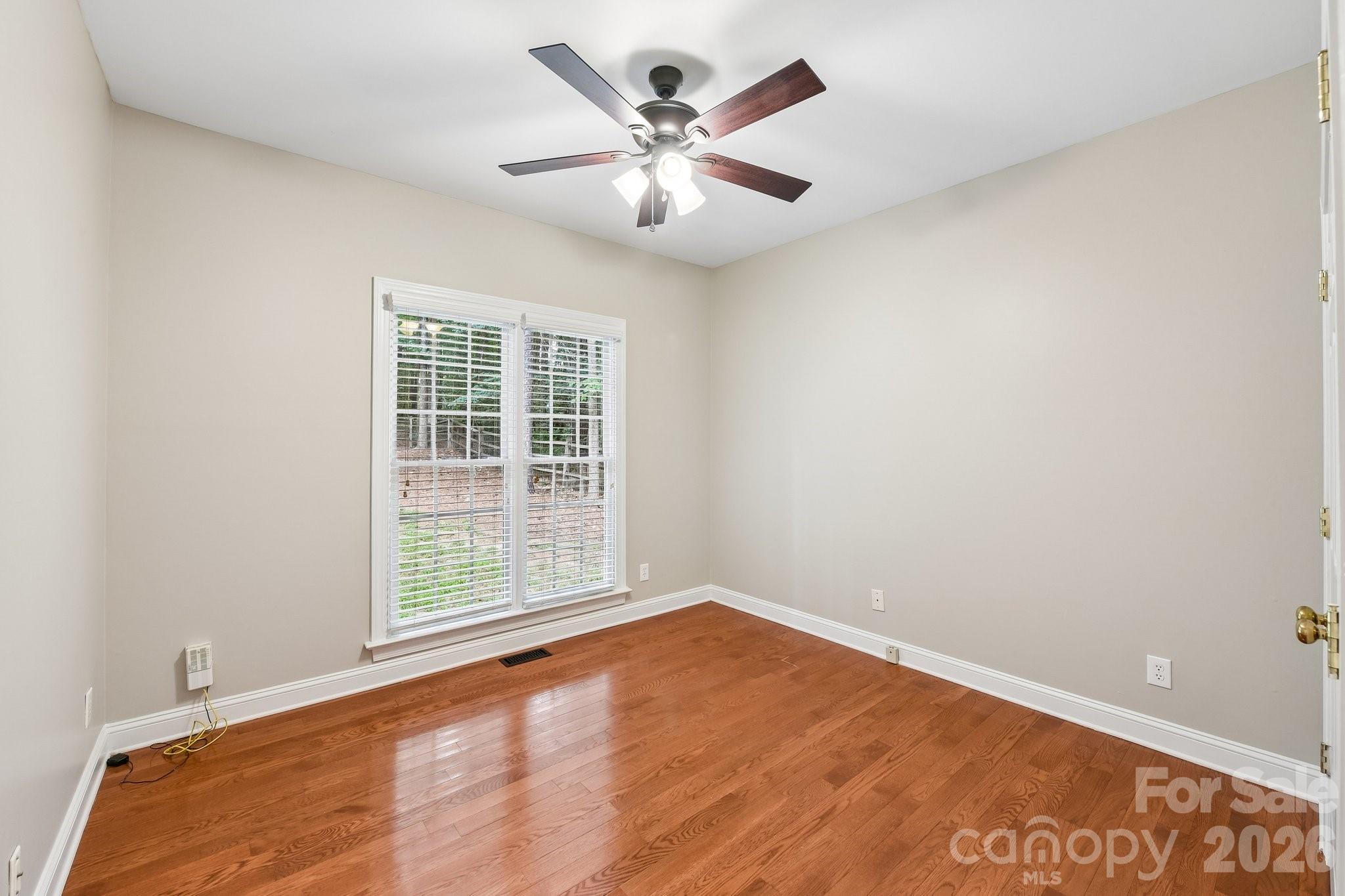 4123 Mountain Cove Drive Property Photo 15