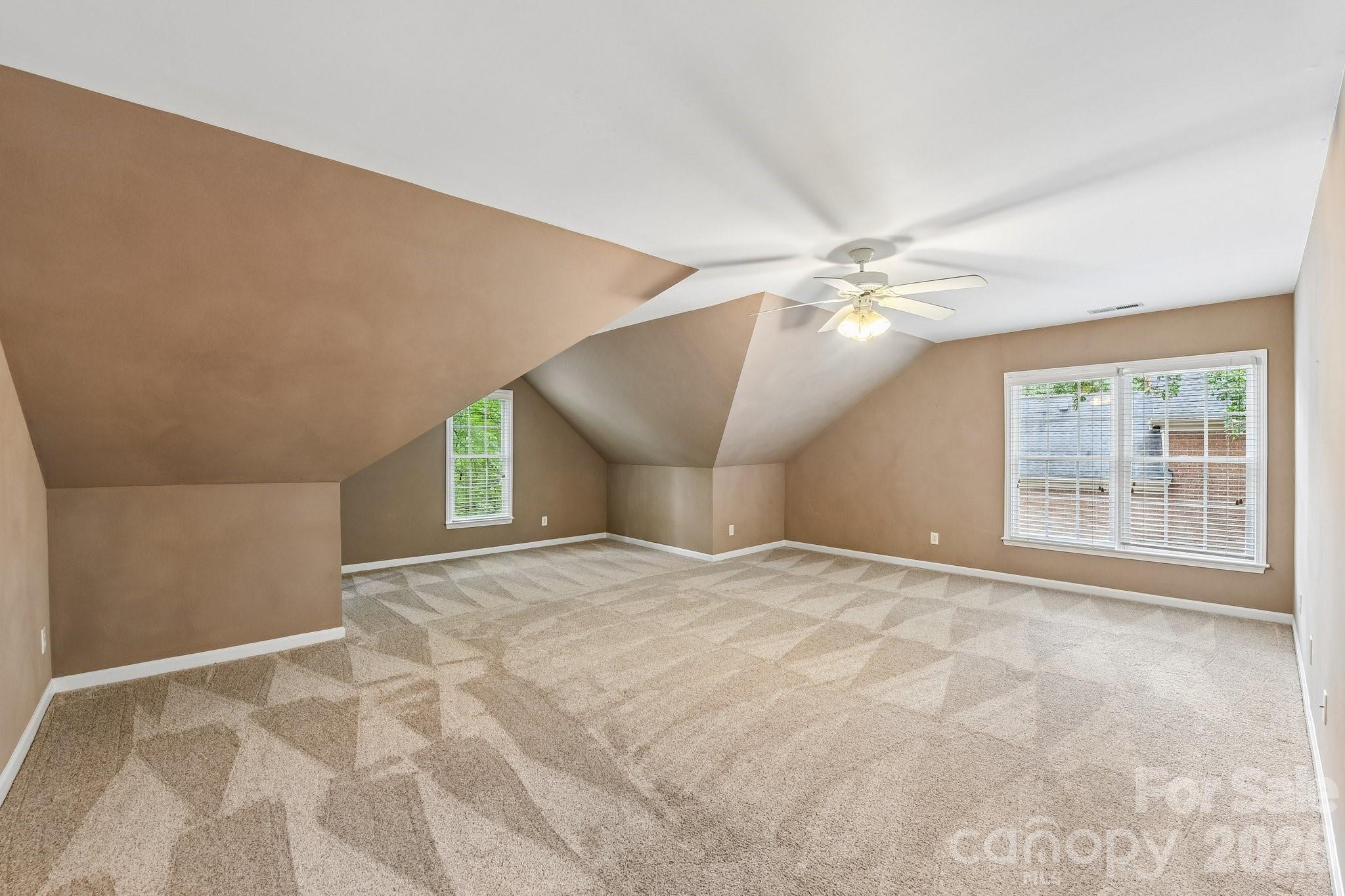 4123 Mountain Cove Drive Property Photo 25