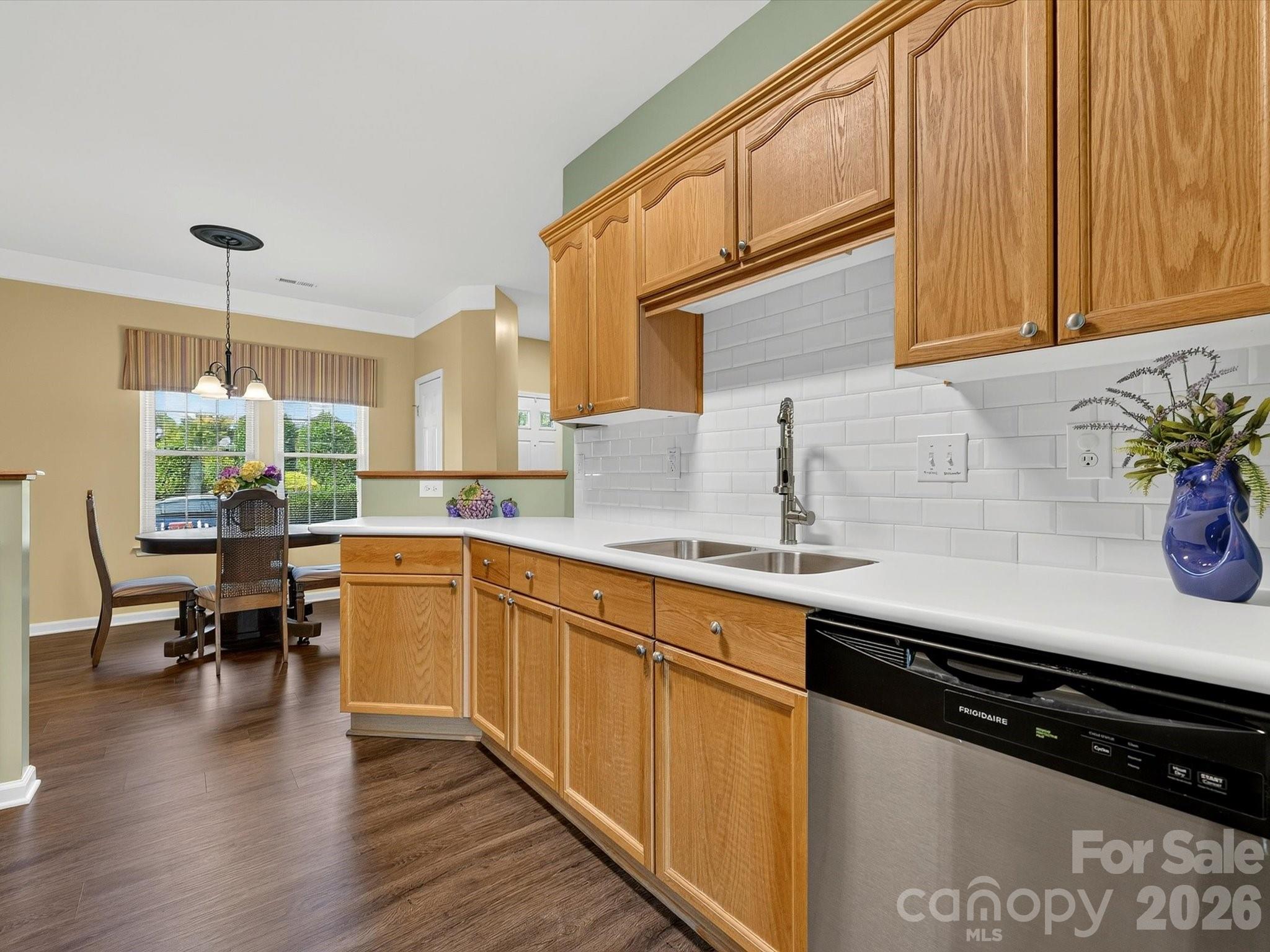 7009 Creft Circle Property Photo 8