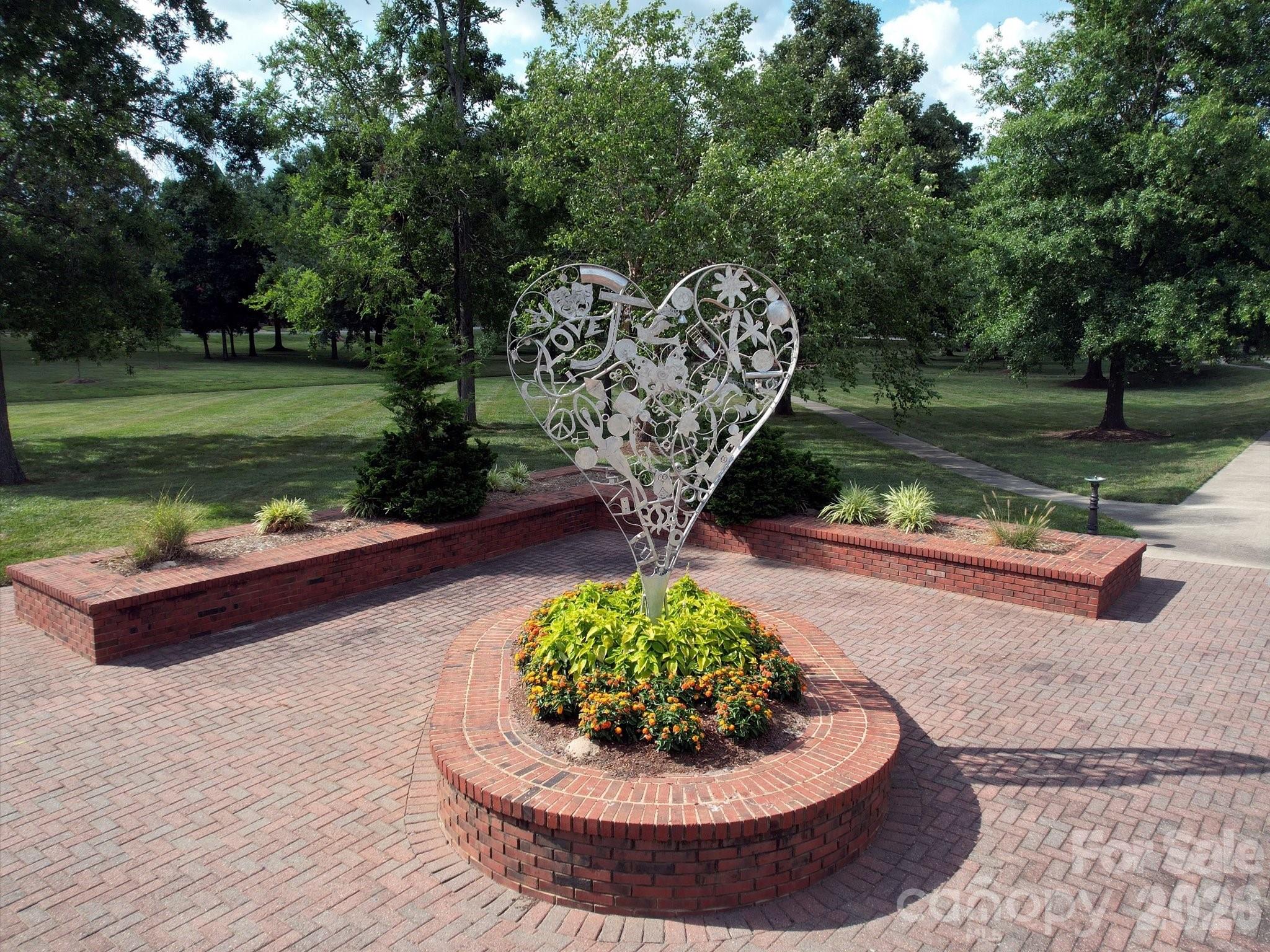 7009 Creft Circle Property Photo 43