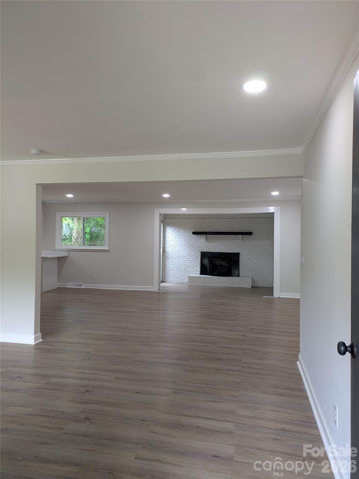 1002 Hemlock Drive Property Photo 6