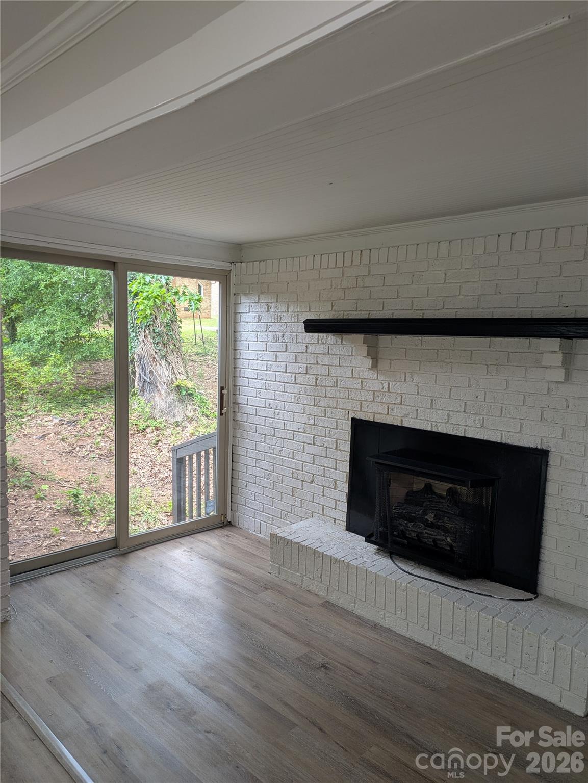 1002 Hemlock Drive Property Photo 14