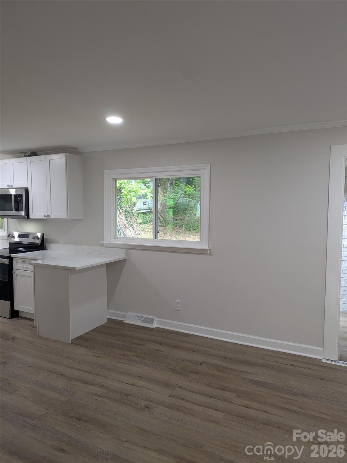 1002 Hemlock Drive Property Photo 15
