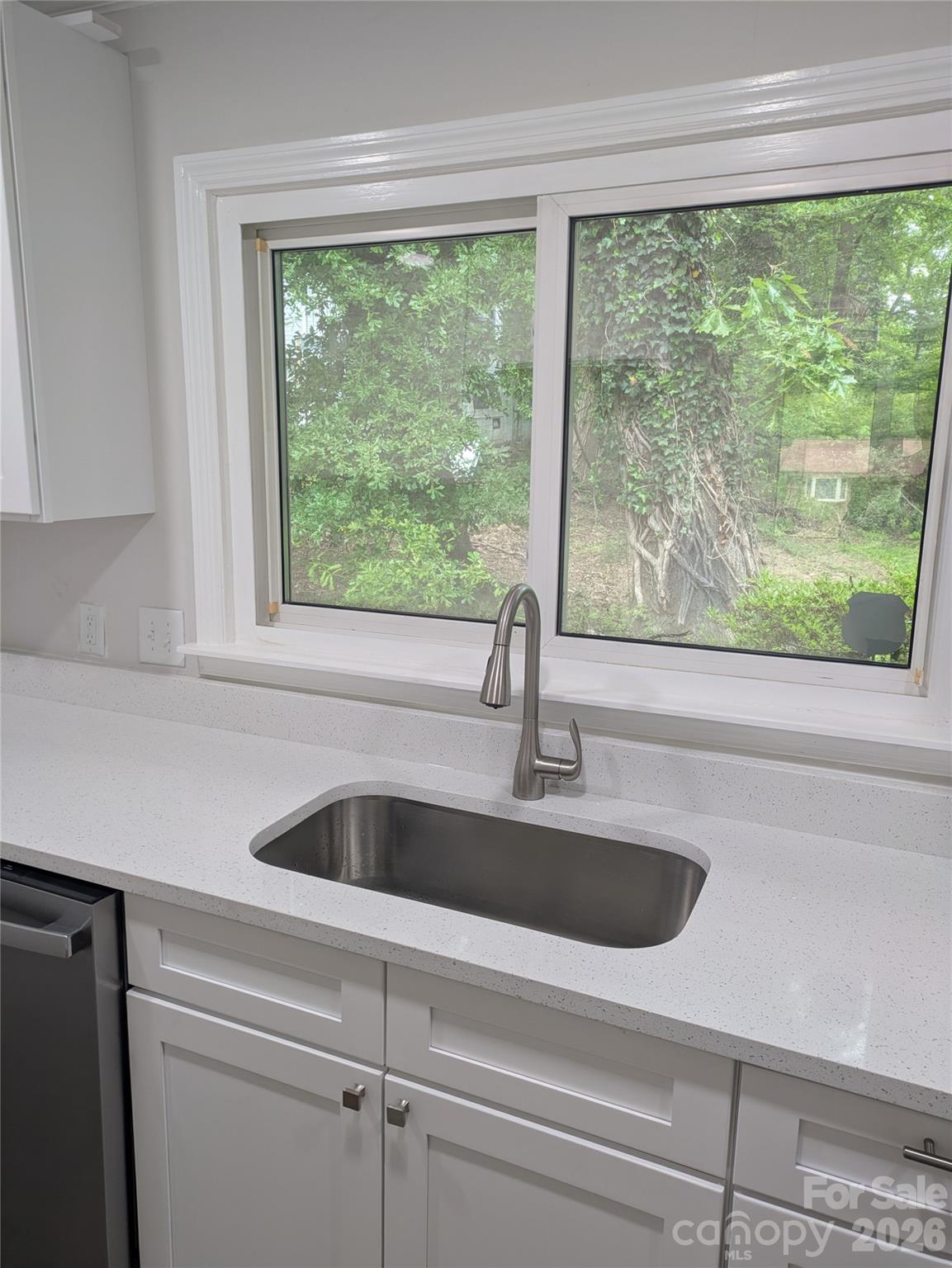 1002 Hemlock Drive Property Photo 19
