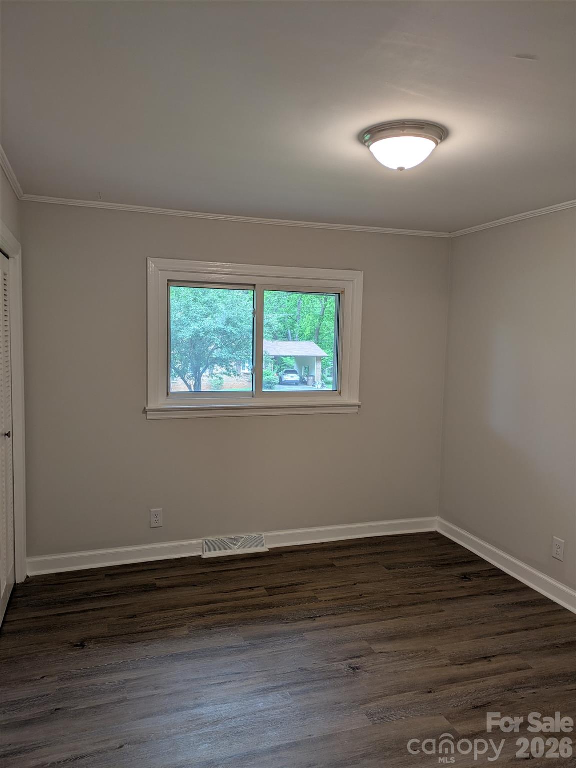 1002 Hemlock Drive Property Photo 25