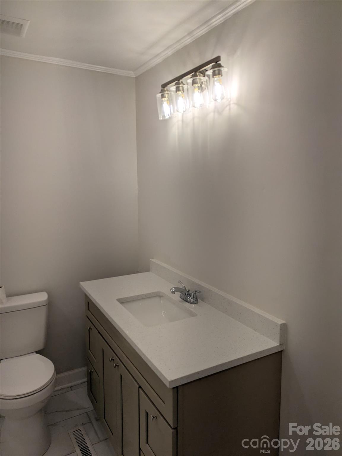 1002 Hemlock Drive Property Photo 27