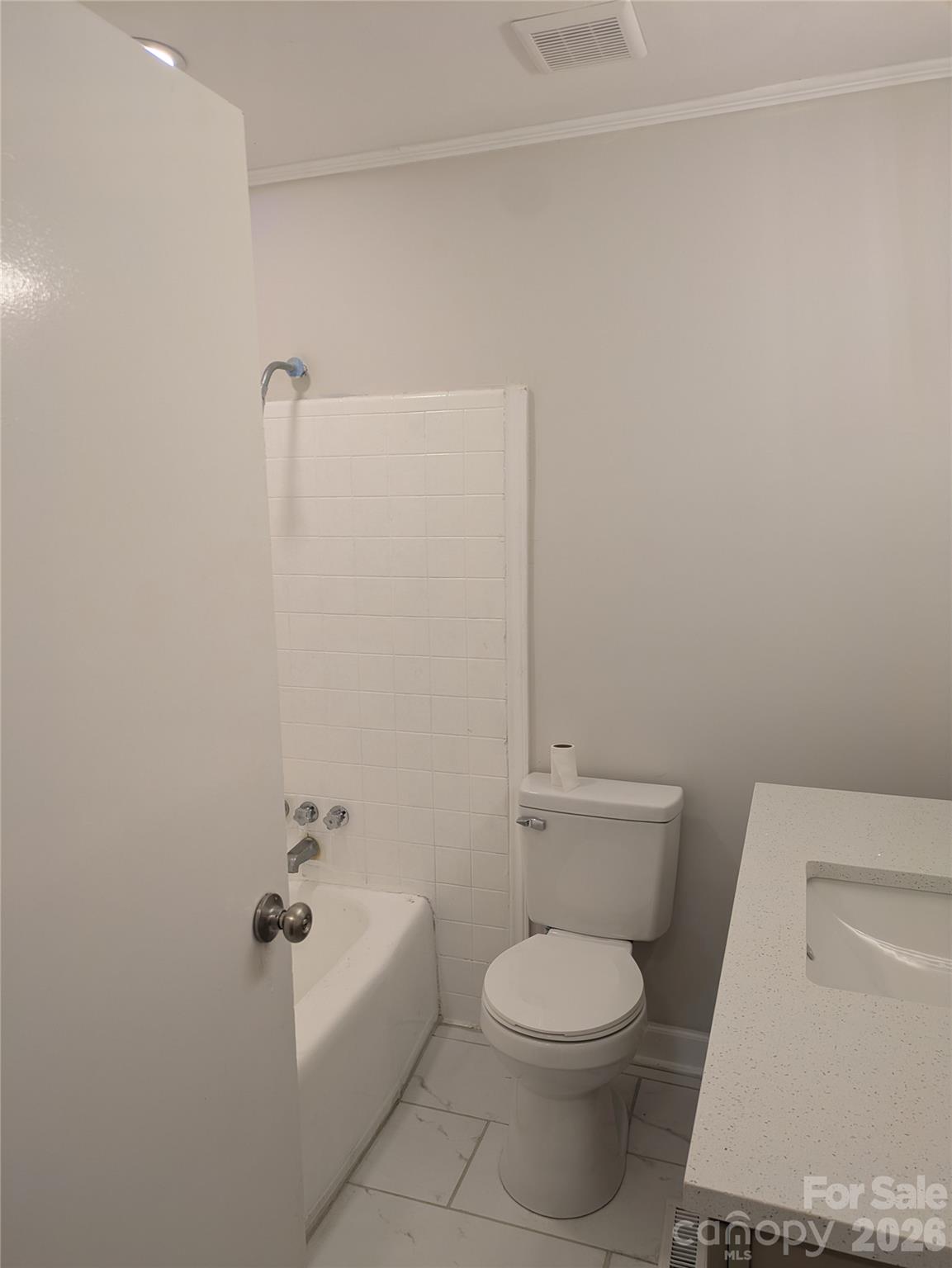 1002 Hemlock Drive Property Photo 28
